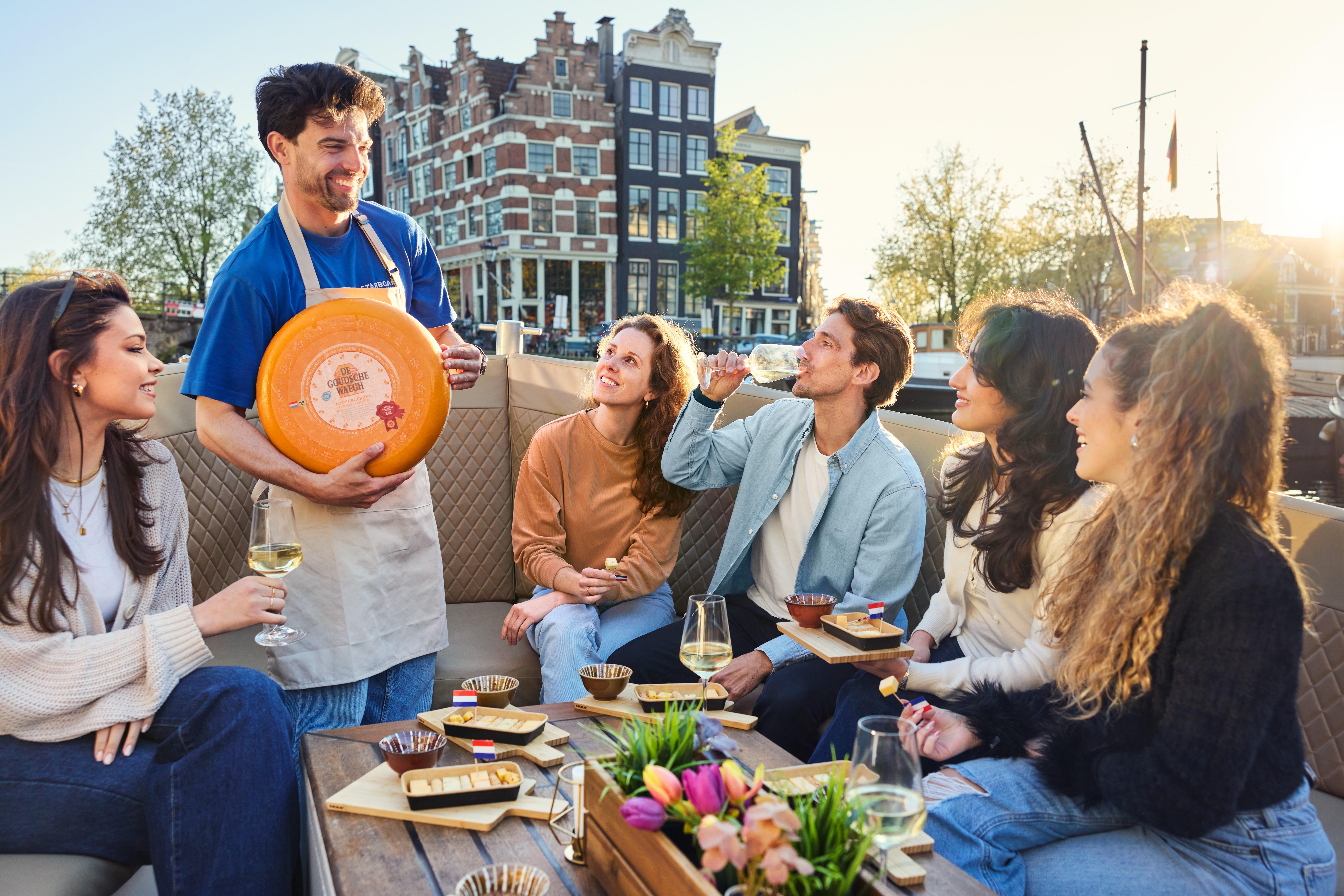 Amsterdam Cheese & Canal Cruise with Unlimited Drinks