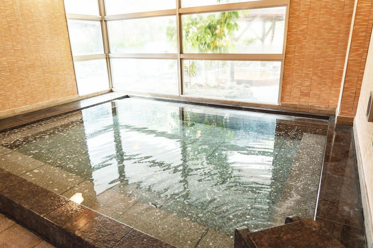 Osaka: Tennen Onsen Naniwa-no-Yu, the famous hot spring spa