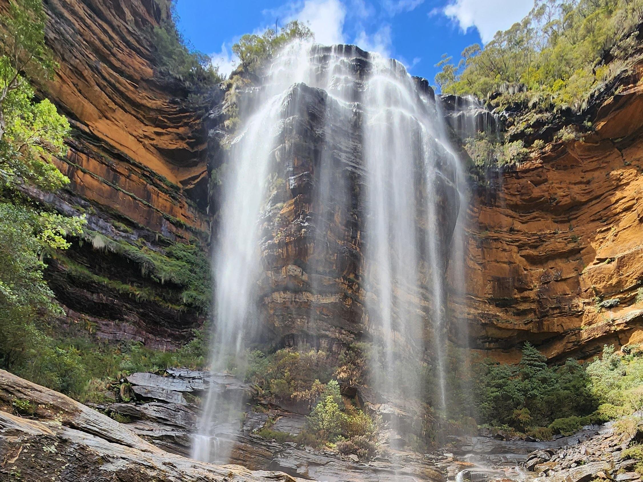 Blue Mountains Waterfall Trek & Three Sisters Day Tour