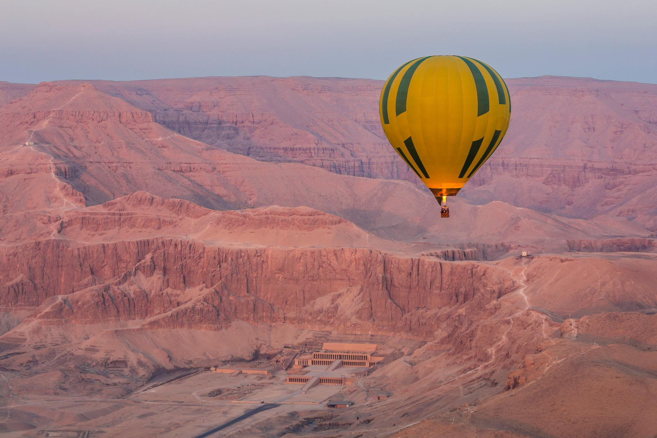 4-Day Private Nile Cruise: Aswan to Luxor with Hot Air Balloon