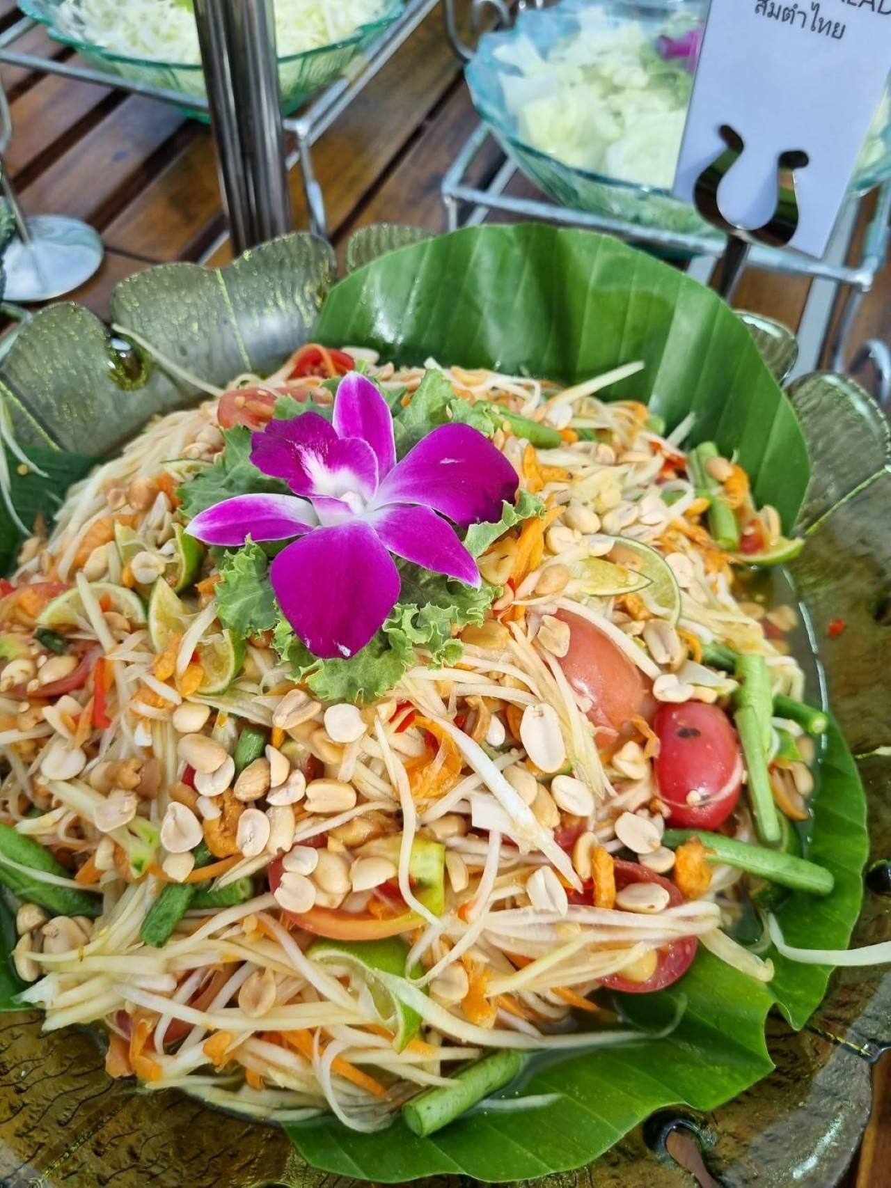Bangkok Luxury White River Dinner Cruise