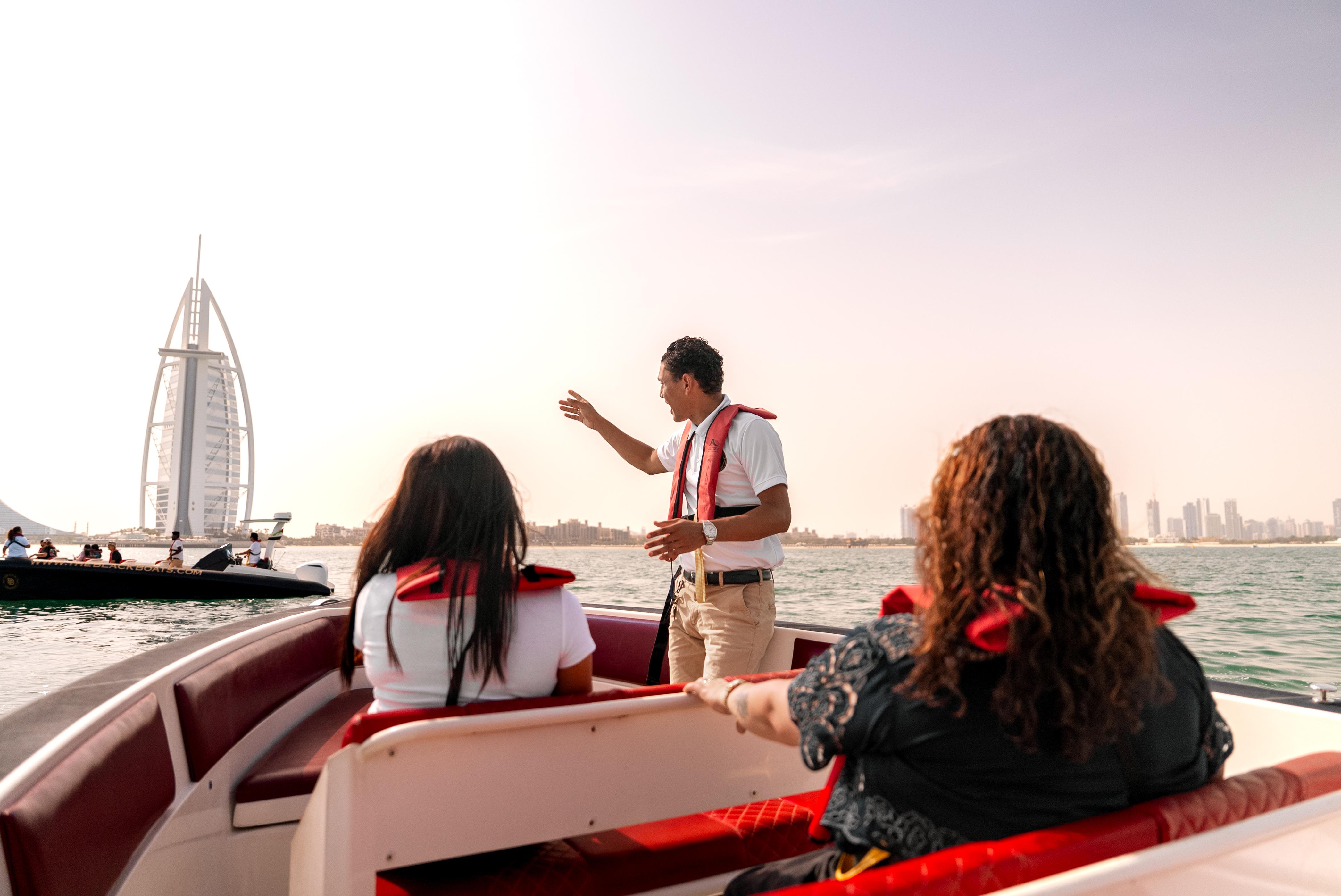 Dubai Marina Speed Boat Tour: Atlantis & Burj Al Arab Views
