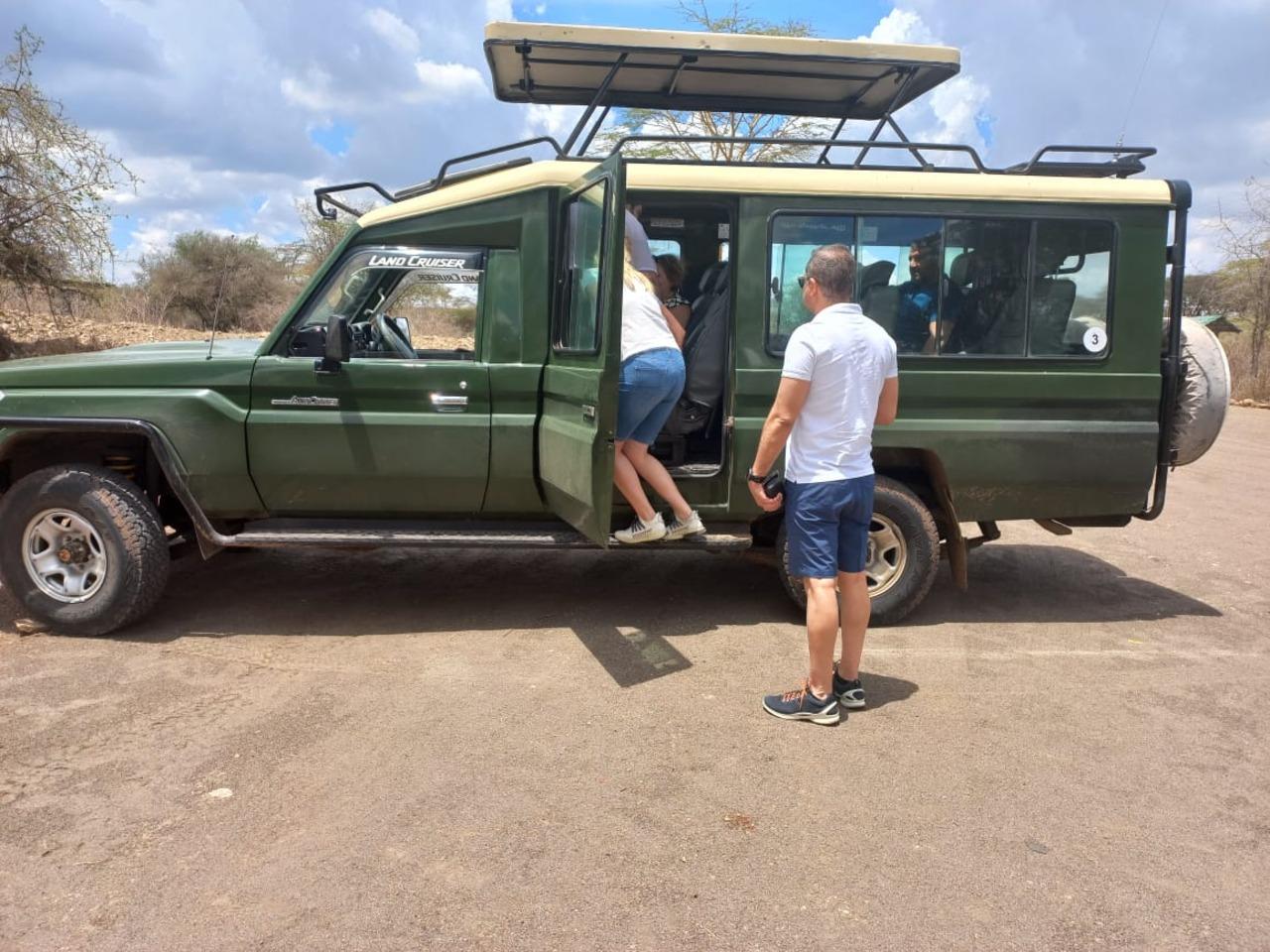 Nairobi National Park Half-Day Wildlife Safari