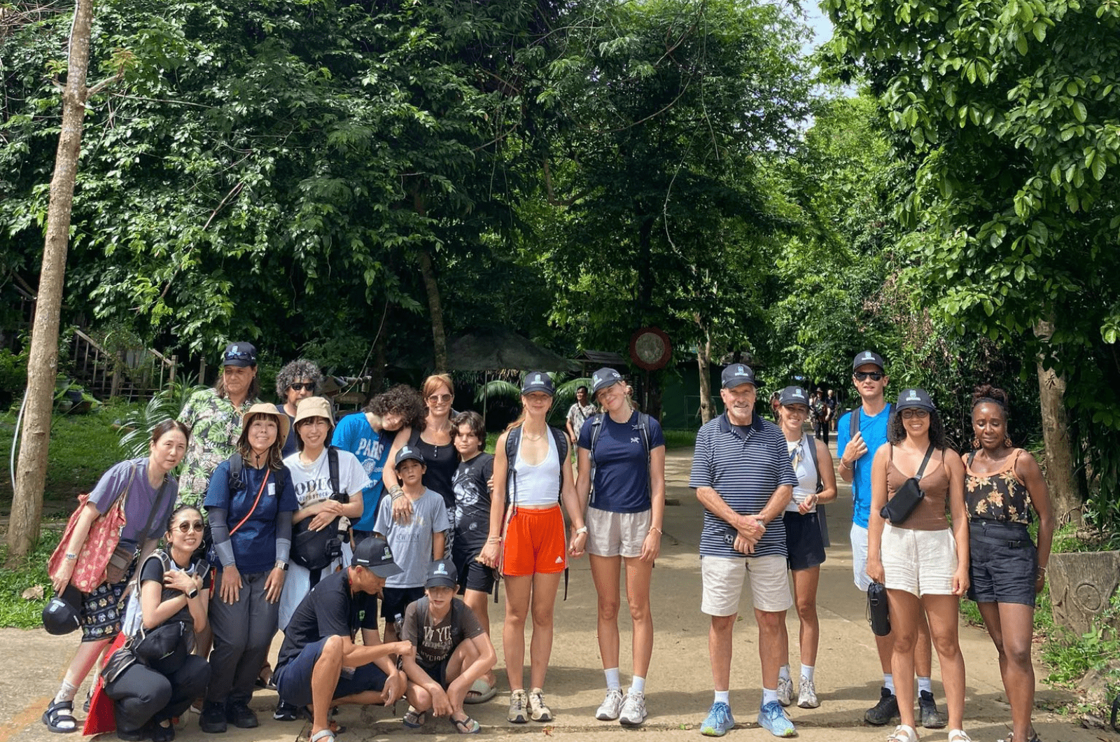 Phong Nha Cave boat tour Son River dragon boat and Paradise Cave karst — image 76