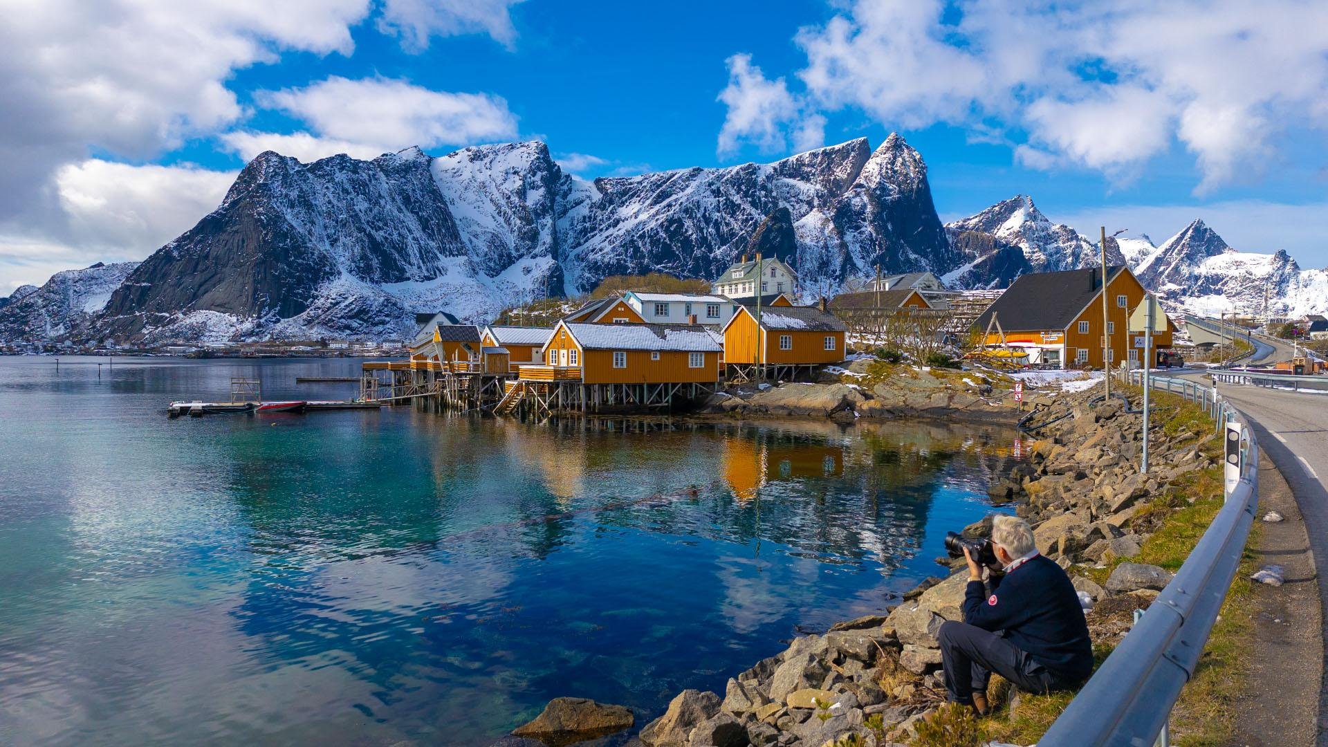 Lofoten Road Trip: Reine & Å Village Explorer