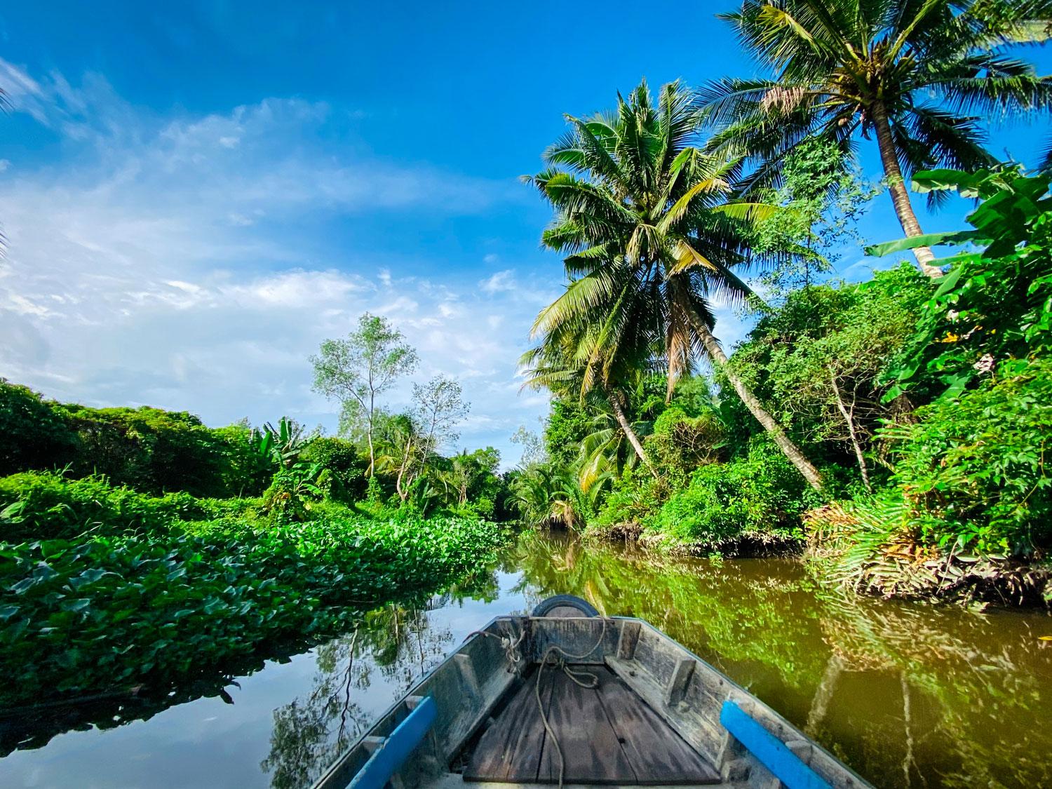 Can Tho Mekong Delta: Floating Market, Secret Canals & Cacao Farm