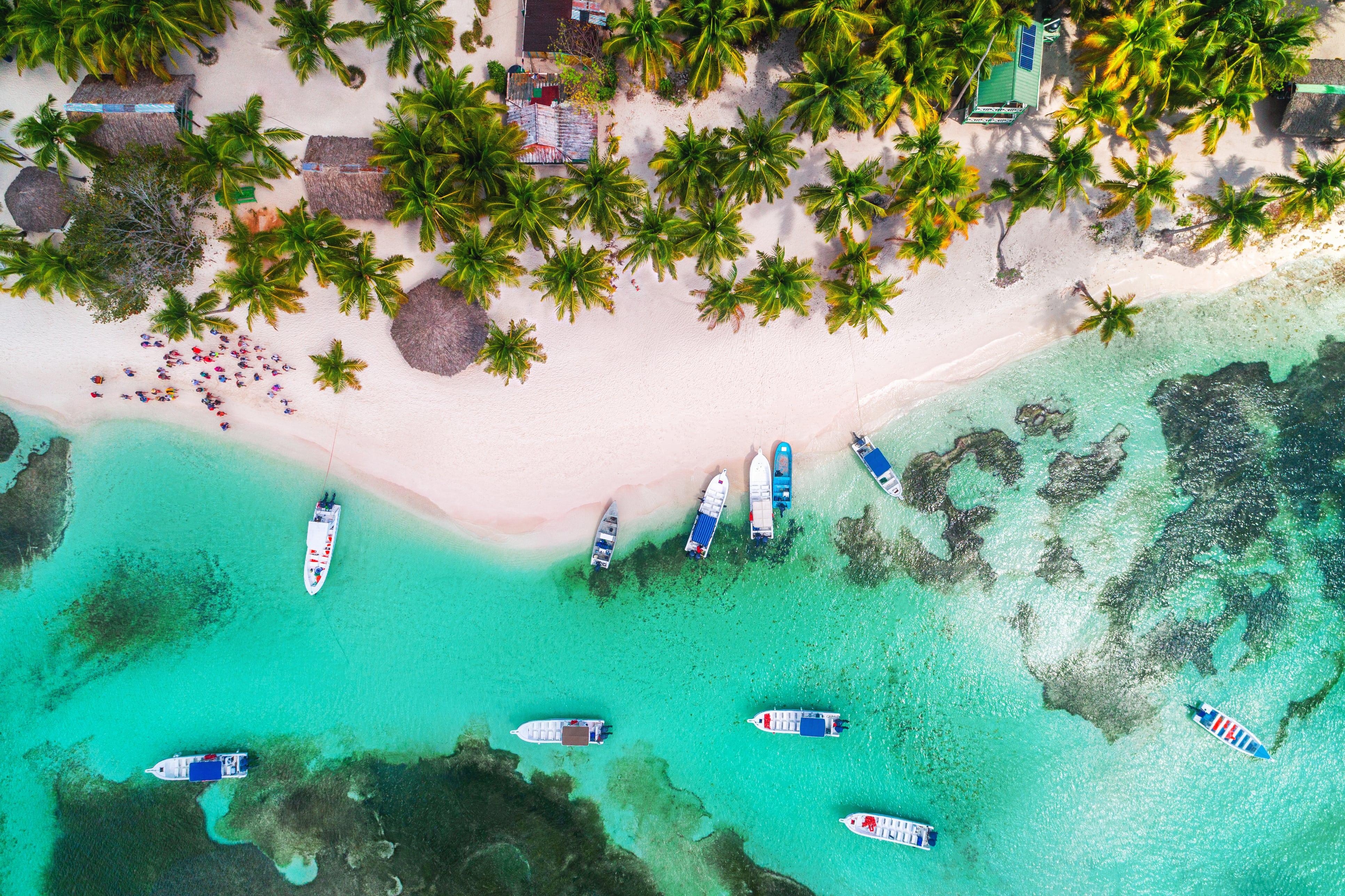 Saona Island Catamaran Day Trip from Punta Cana – Open Bar & Buffet