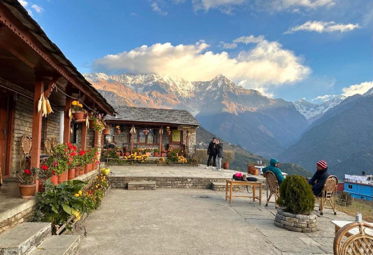 Ghandruk Village Day Trip with Himalayan Views