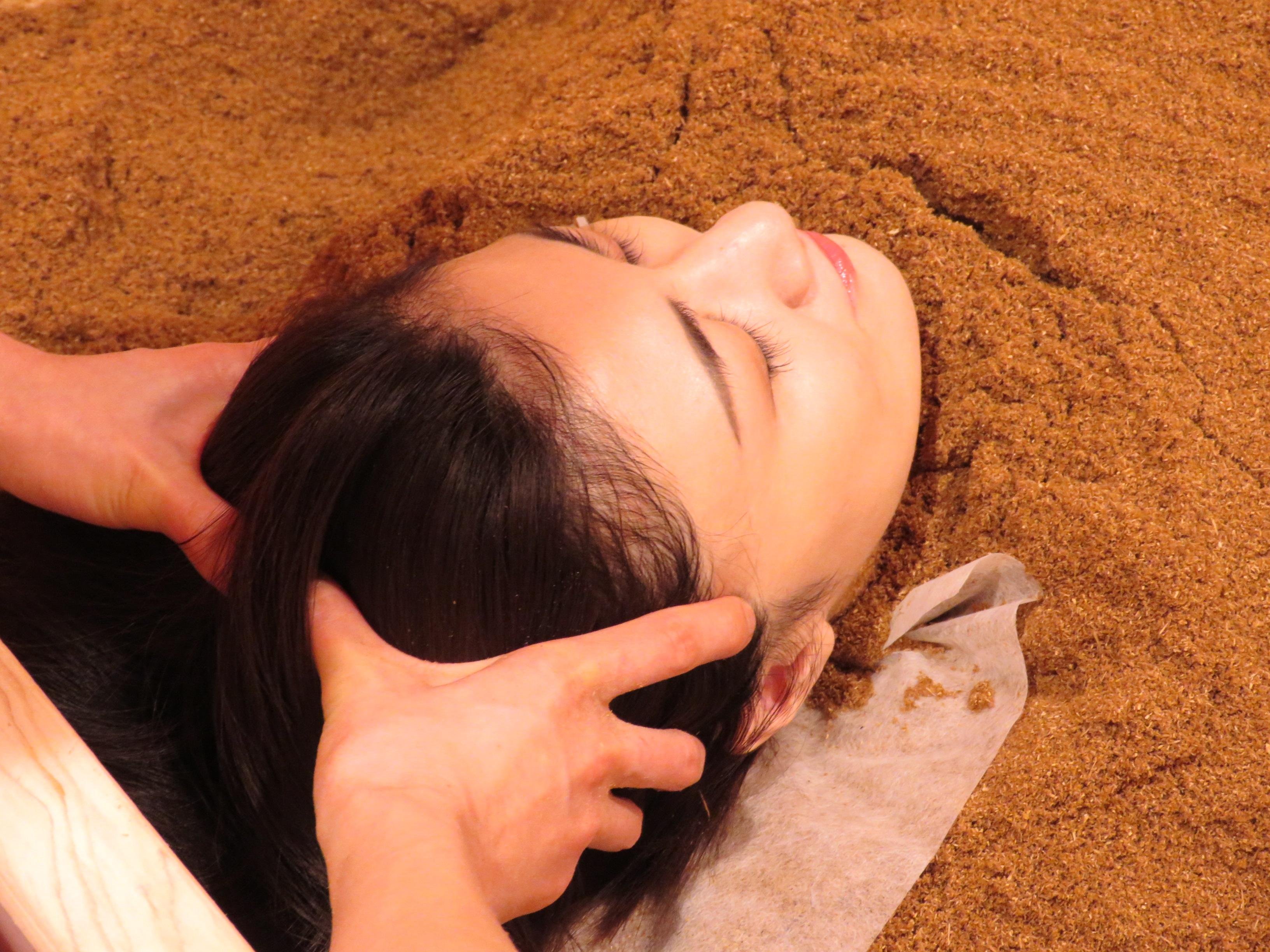 Tokyo Ginza: Traditional Japanese Enzyme Bath & Wellness Spa — Japanese onsen experience photo 2