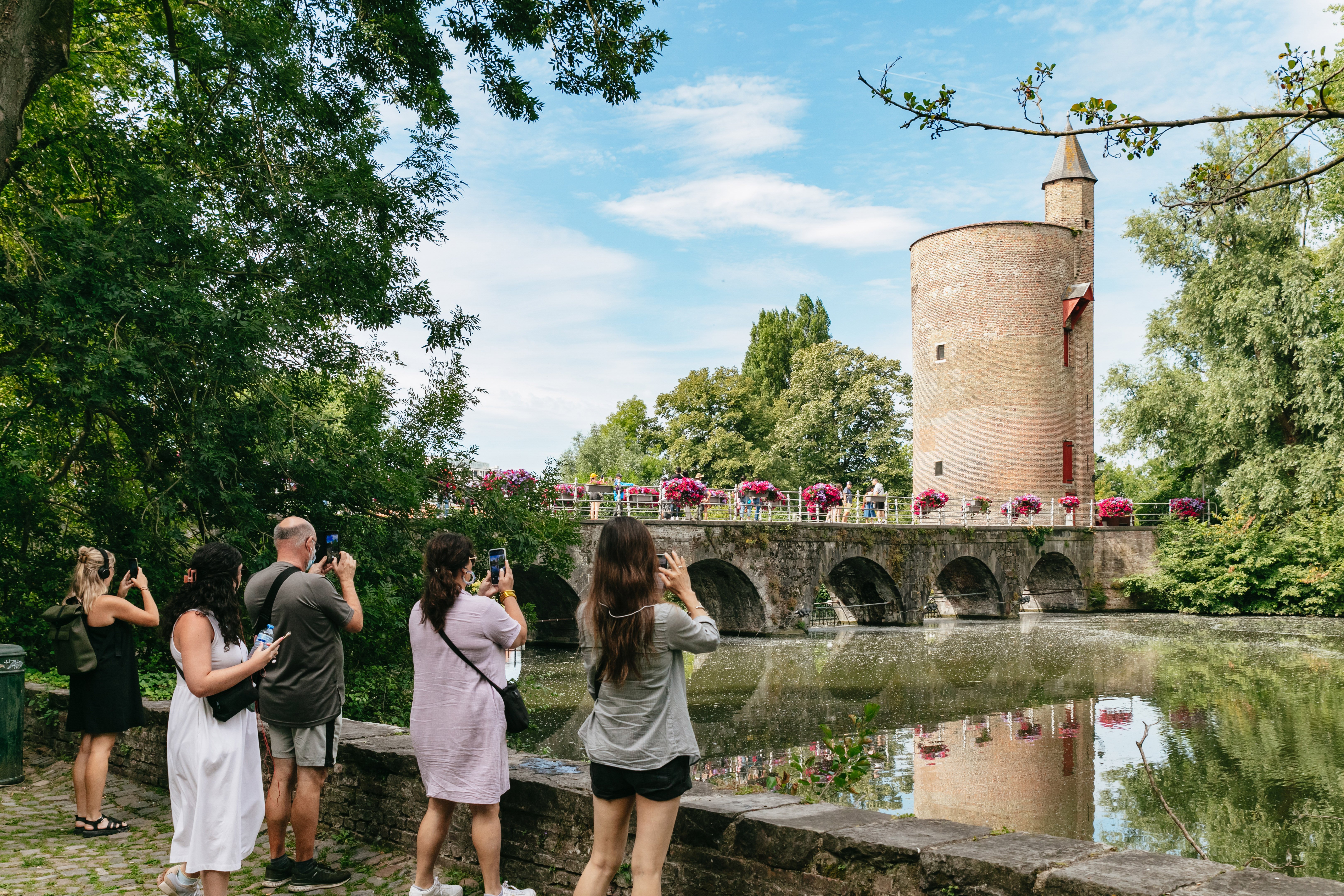 Bruges and Ghent day trip — medieval canals, belfries, guild houses and castle in Flanders — image 12