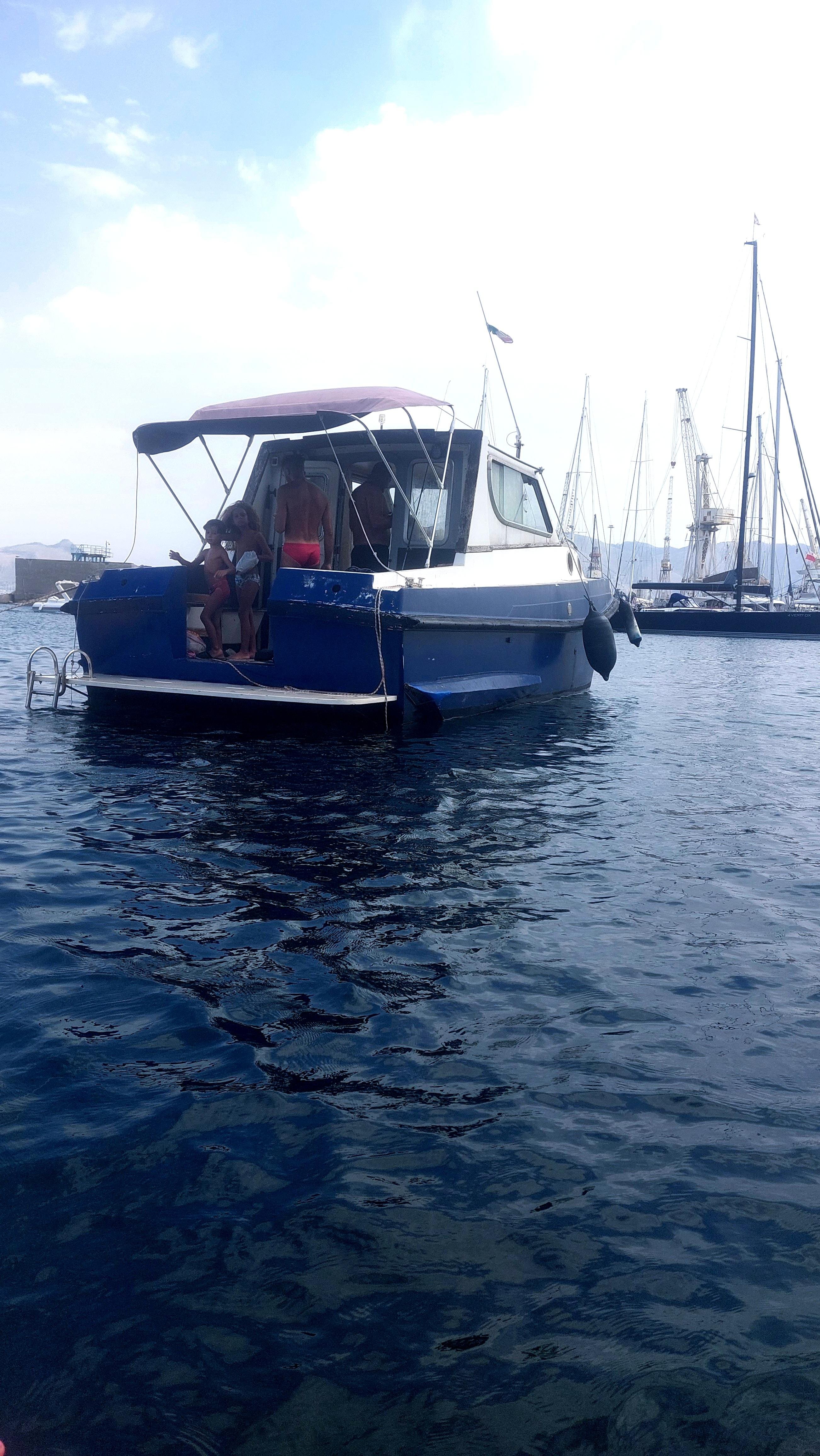 Palermo Boat Tour with Aperitif and Snorkeling