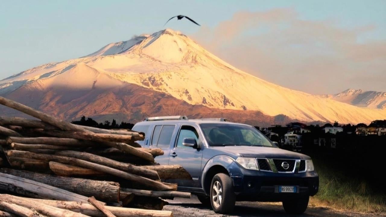 Mount Etna 4x4 Adventure with Cave Exploration & Wine Tasting