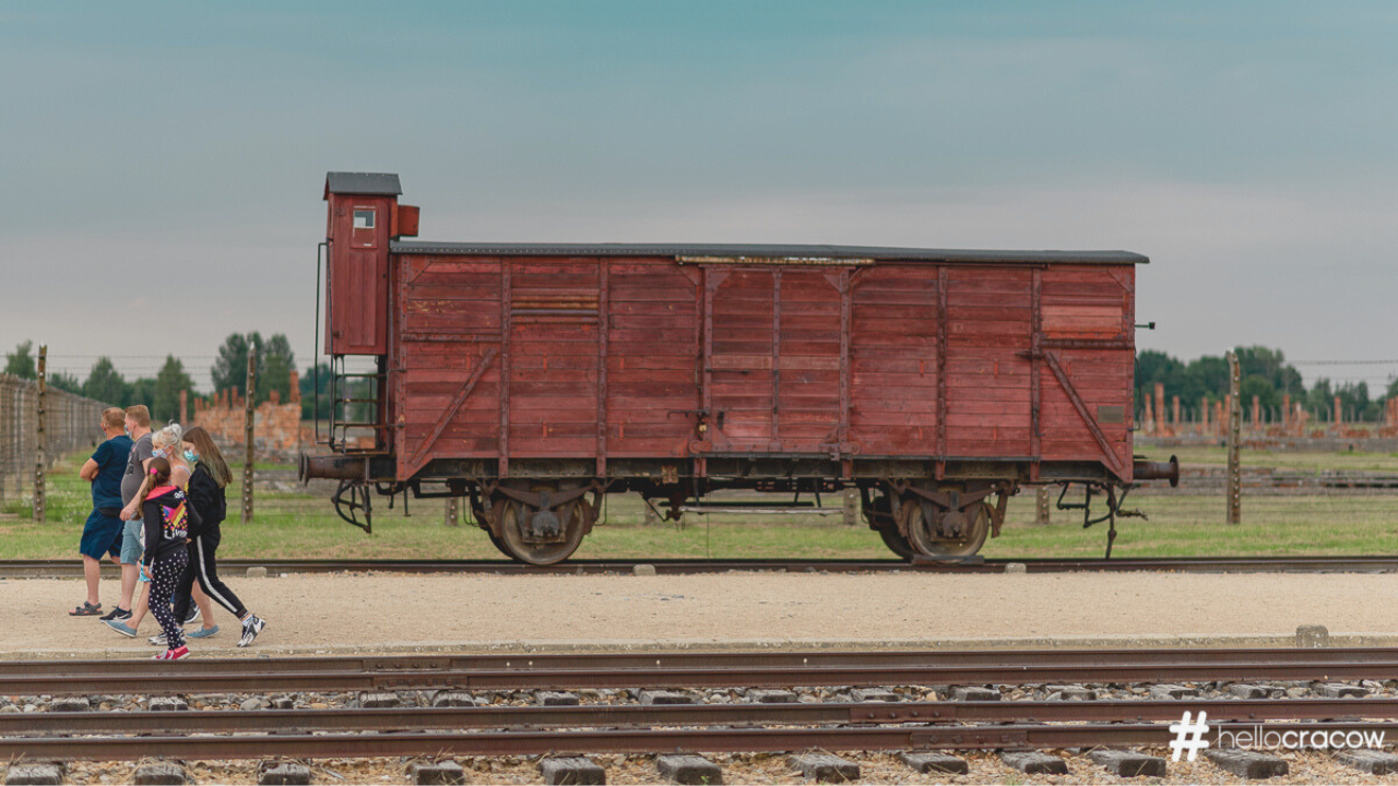 Auschwitz-Birkenau Guided Memorial Tour from Krakow