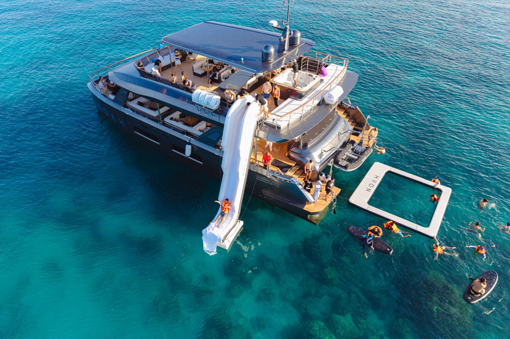 Phuket: Phi Phi & Maiton Island Luxury Catamaran DJ Party