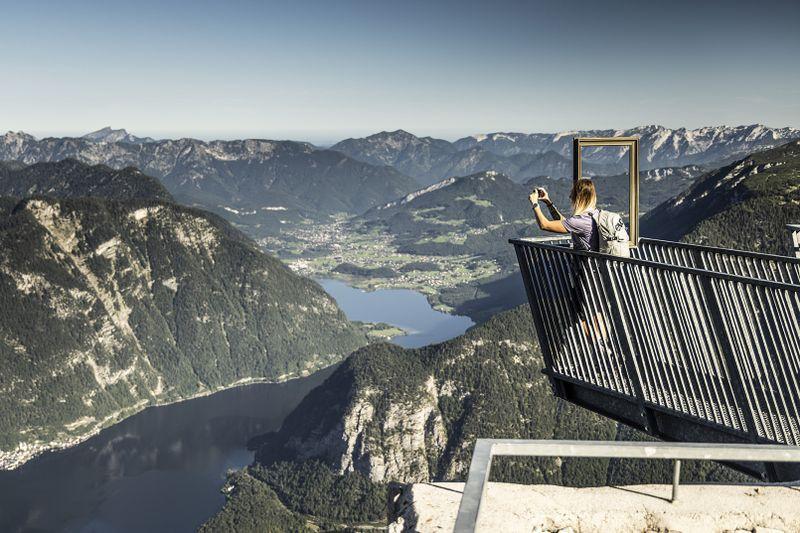 Private Hallstatt, Dachstein & Gosausee Day Tour from Salzburg