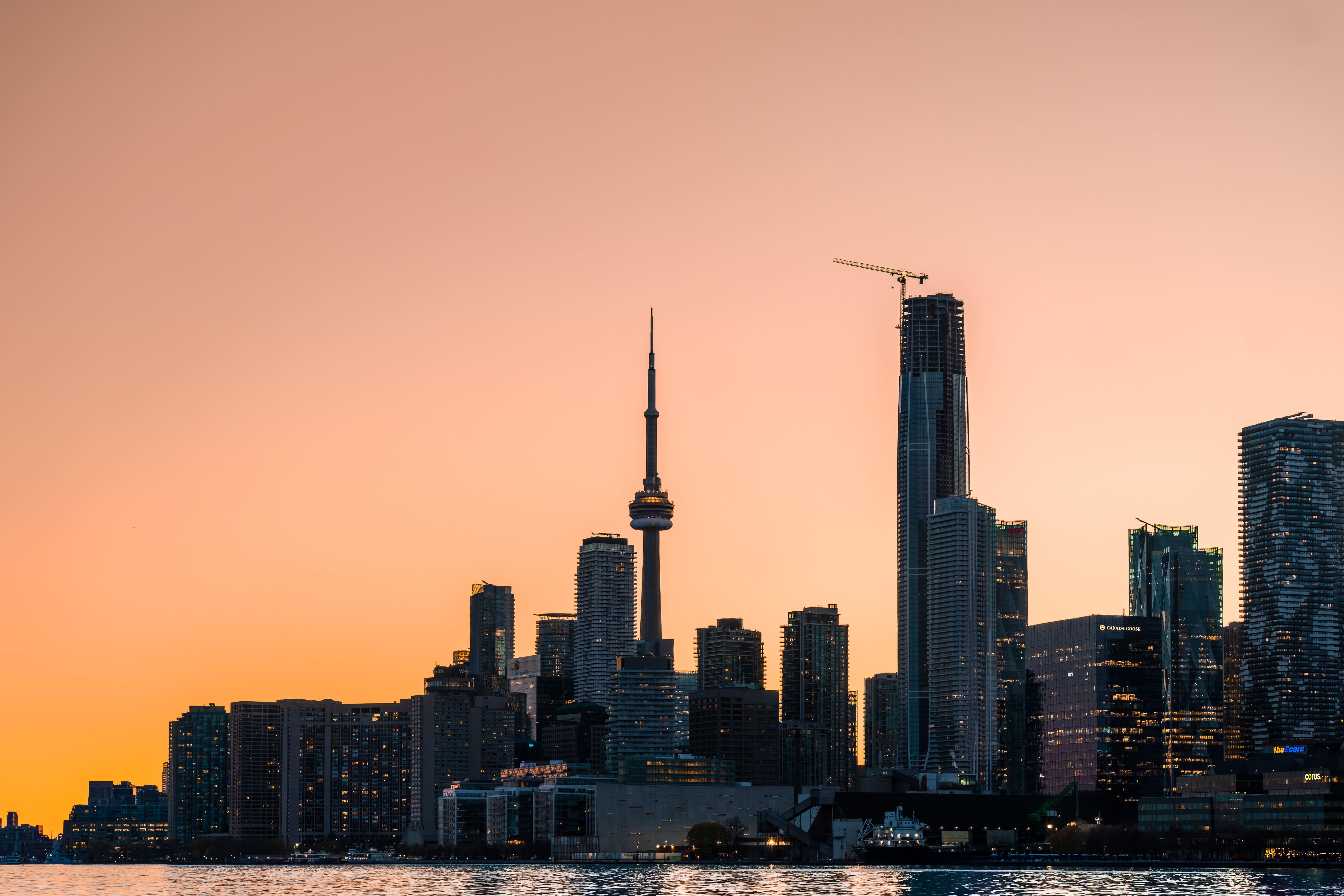 Toronto Evening Tour with Harbour Cruise