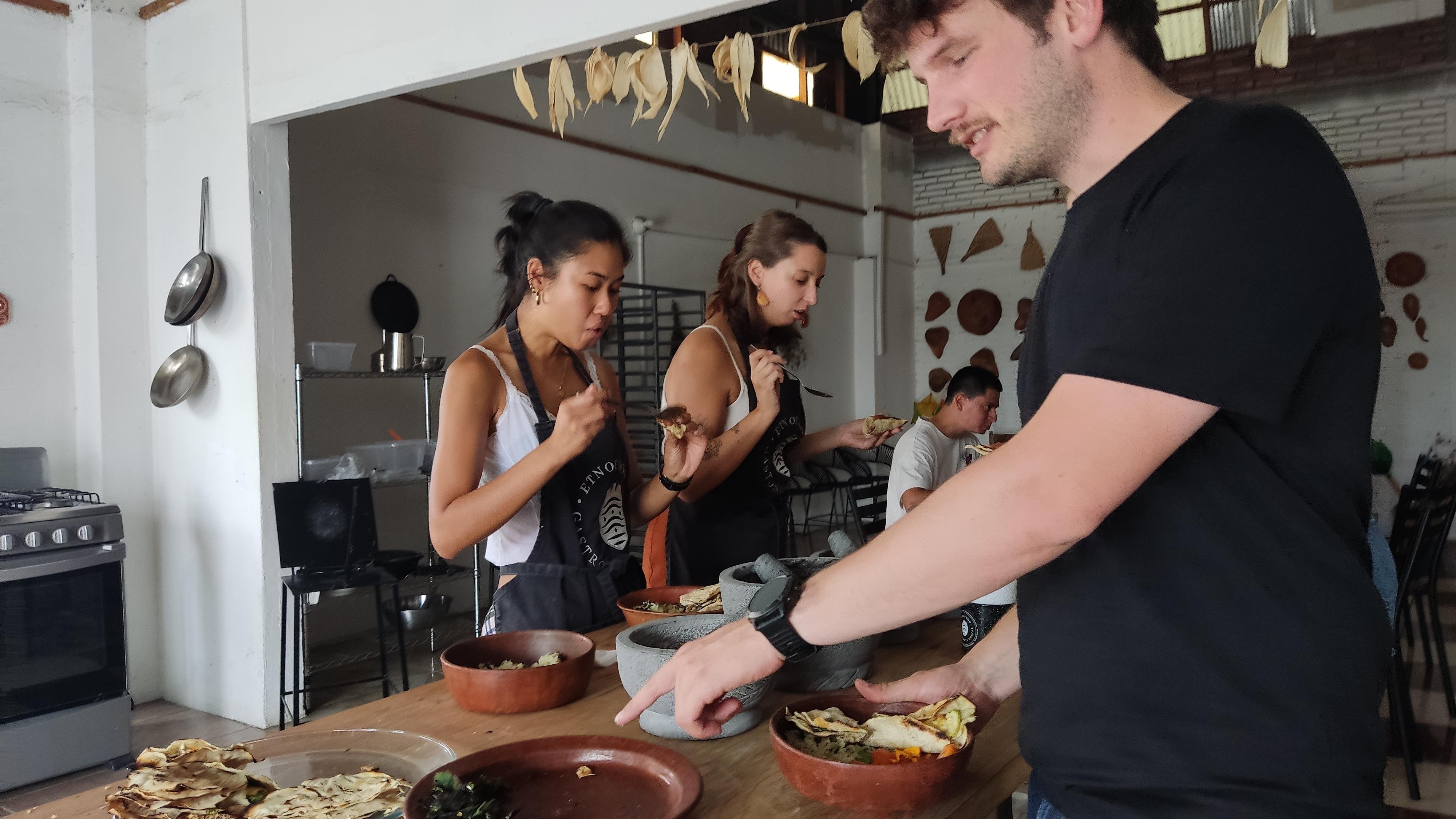 cooking class in Oaxaca — photo 12