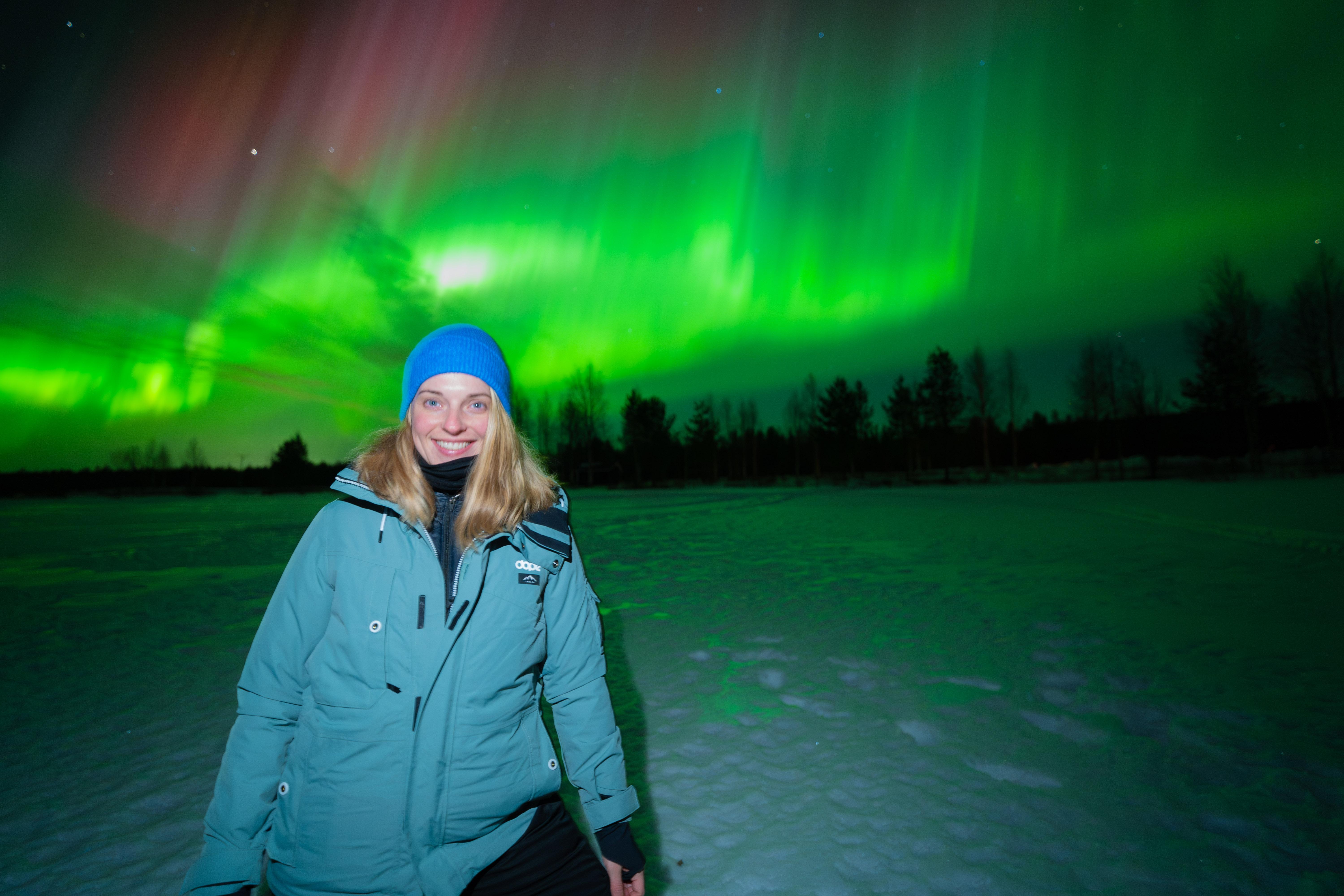 Rovaniemi Aurora Hunt – Expert-Led Northern Lights Chase with Free Photos