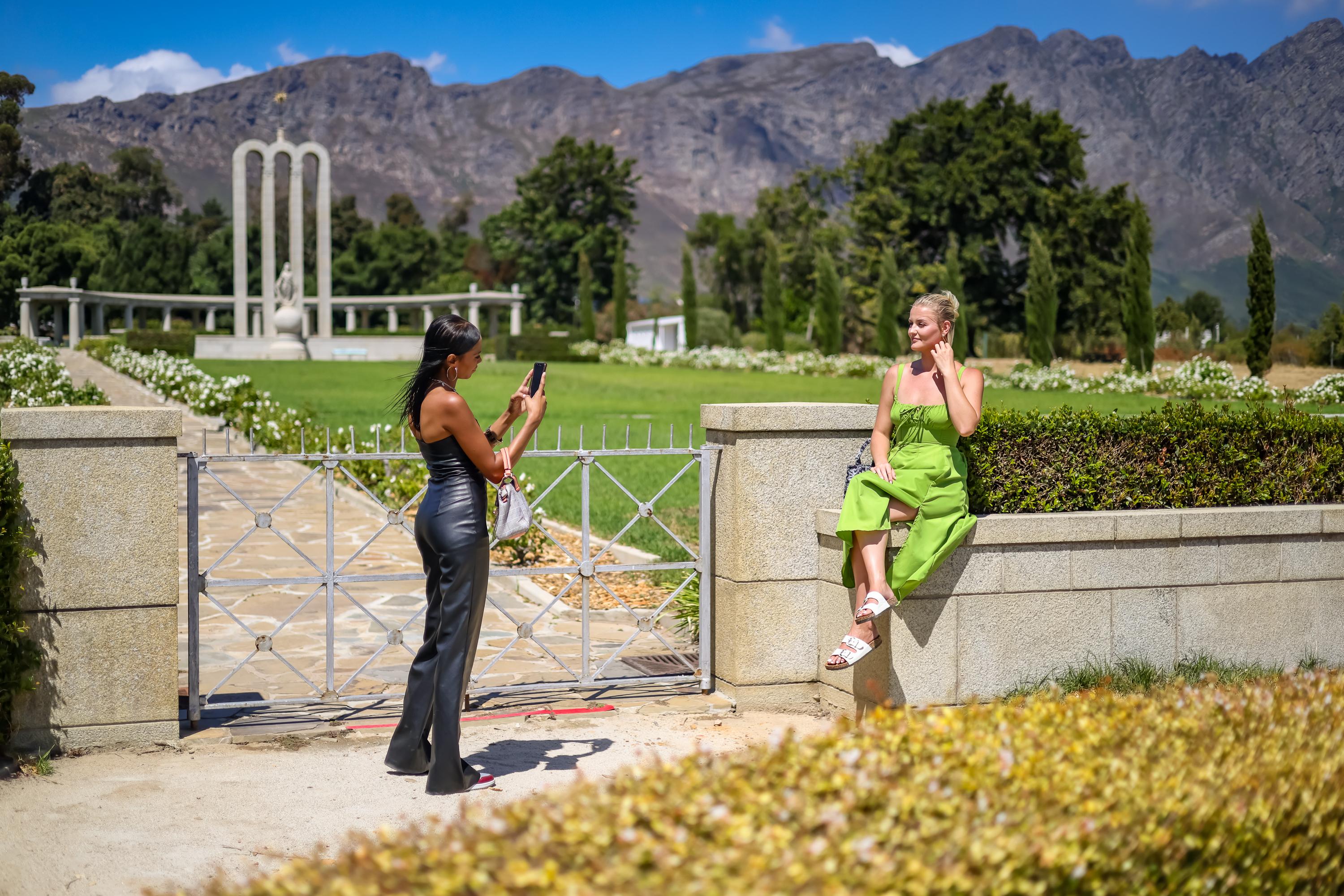 Cape Town Full-Day Wine Tasting & Wine Tram Tour