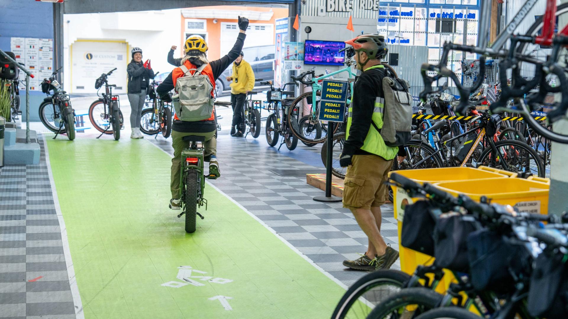 Golden Gate Bridge & Sausalito Guided Bike Adventure