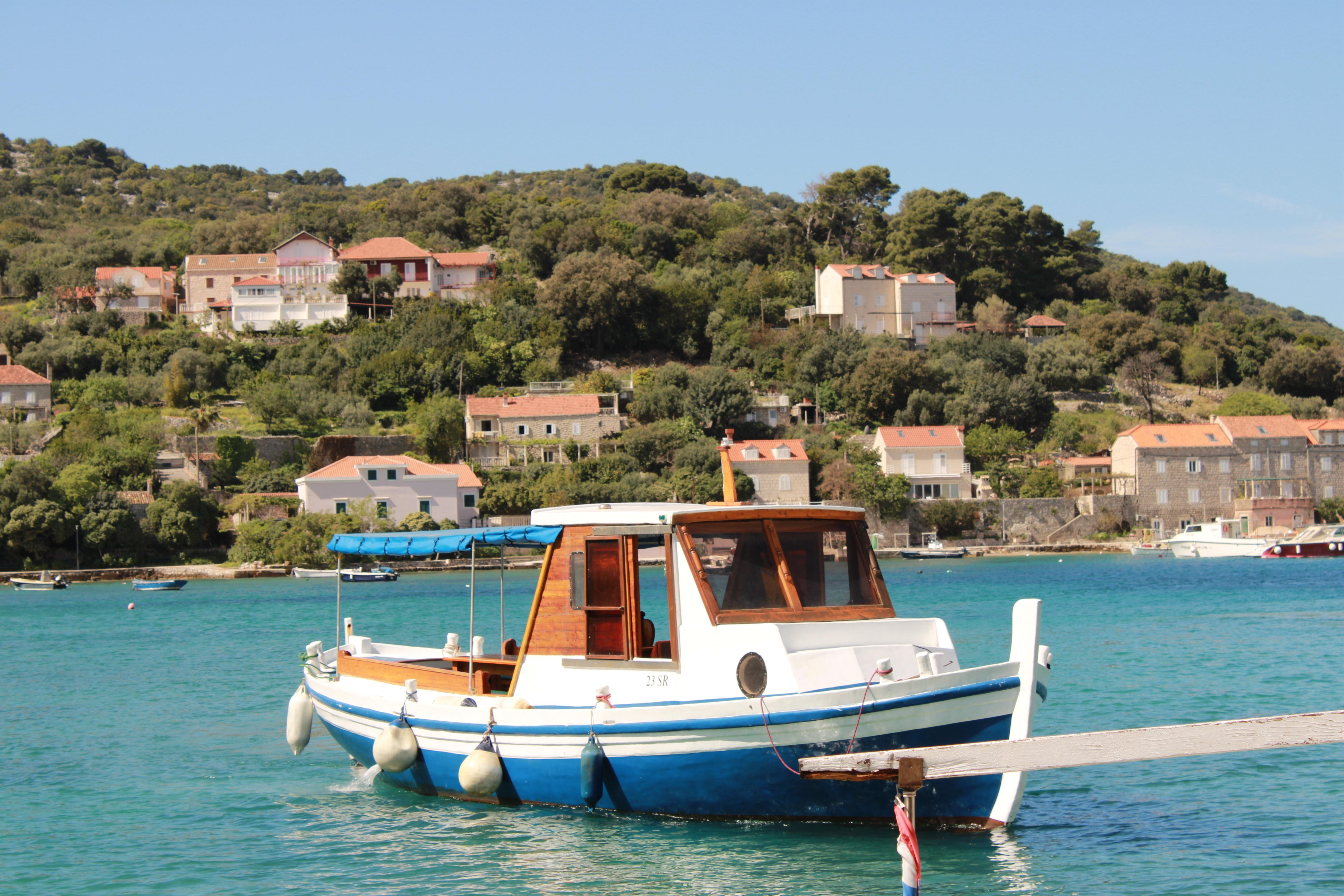 Full-Day Blue Cave & Elaphiti Islands Cruise from Dubrovnik