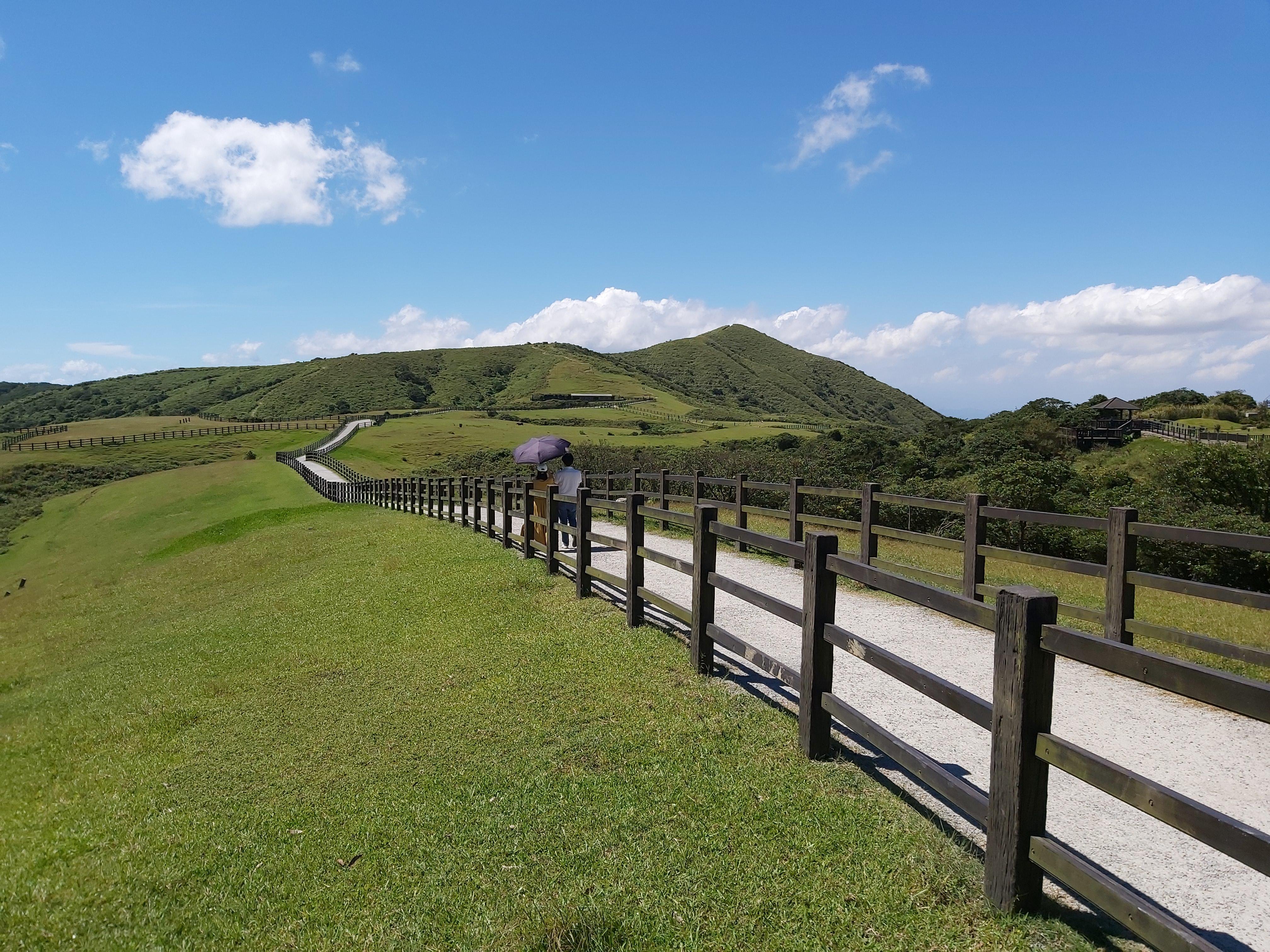 Beitou Hot Springs & Yangmingshan Park Day Tour