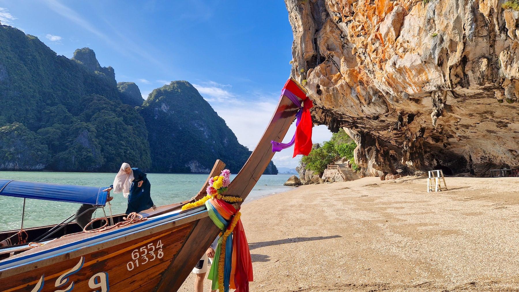 Krabi Private Phang Nga Bay Day Tour: James Bond Island, Ko Panyi & Samet Nangshe