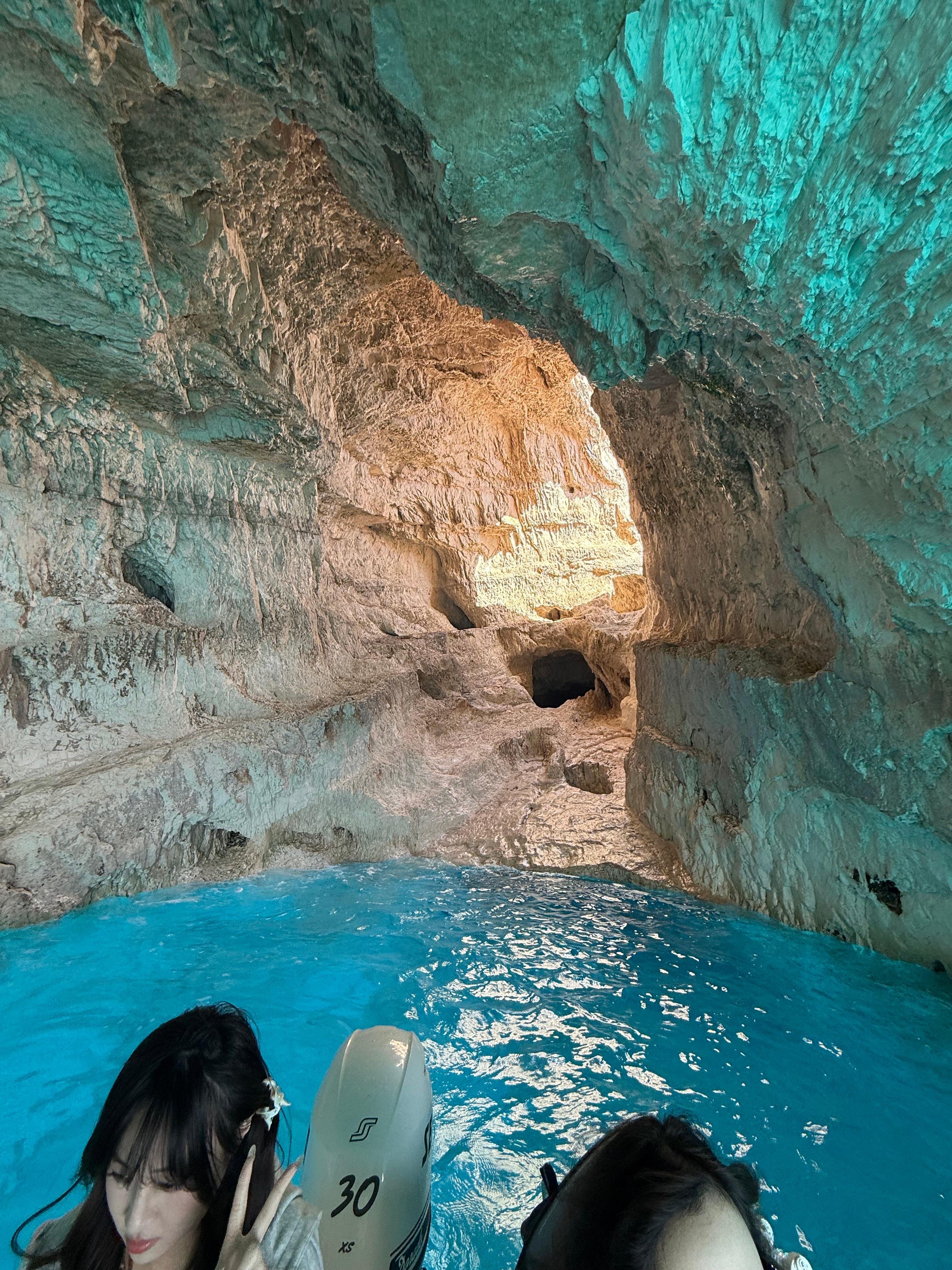 Zakynthos Small-Group Shipwreck & Blue Caves Expedition