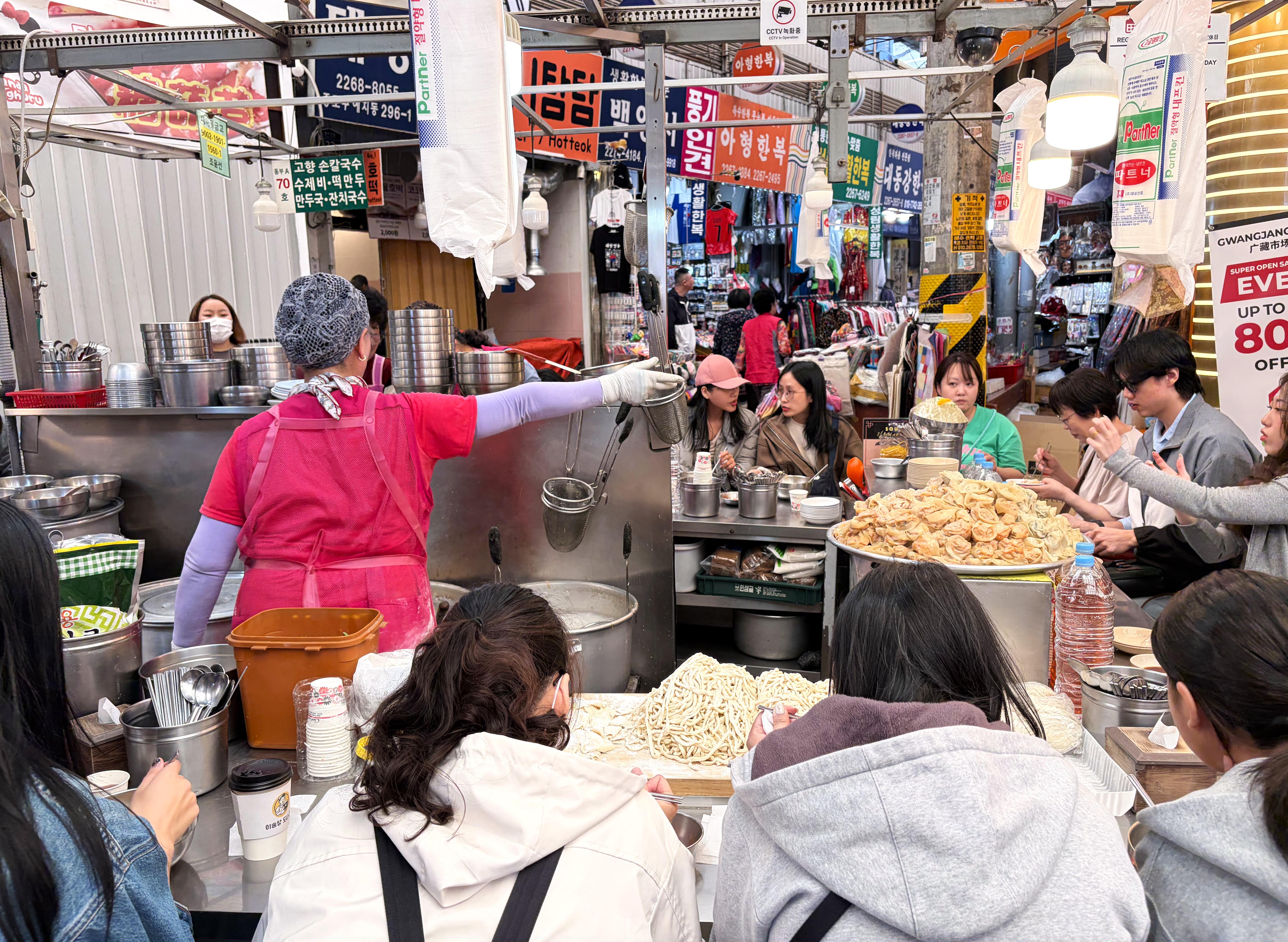 Gwangjang Market Evening Street Food Tour