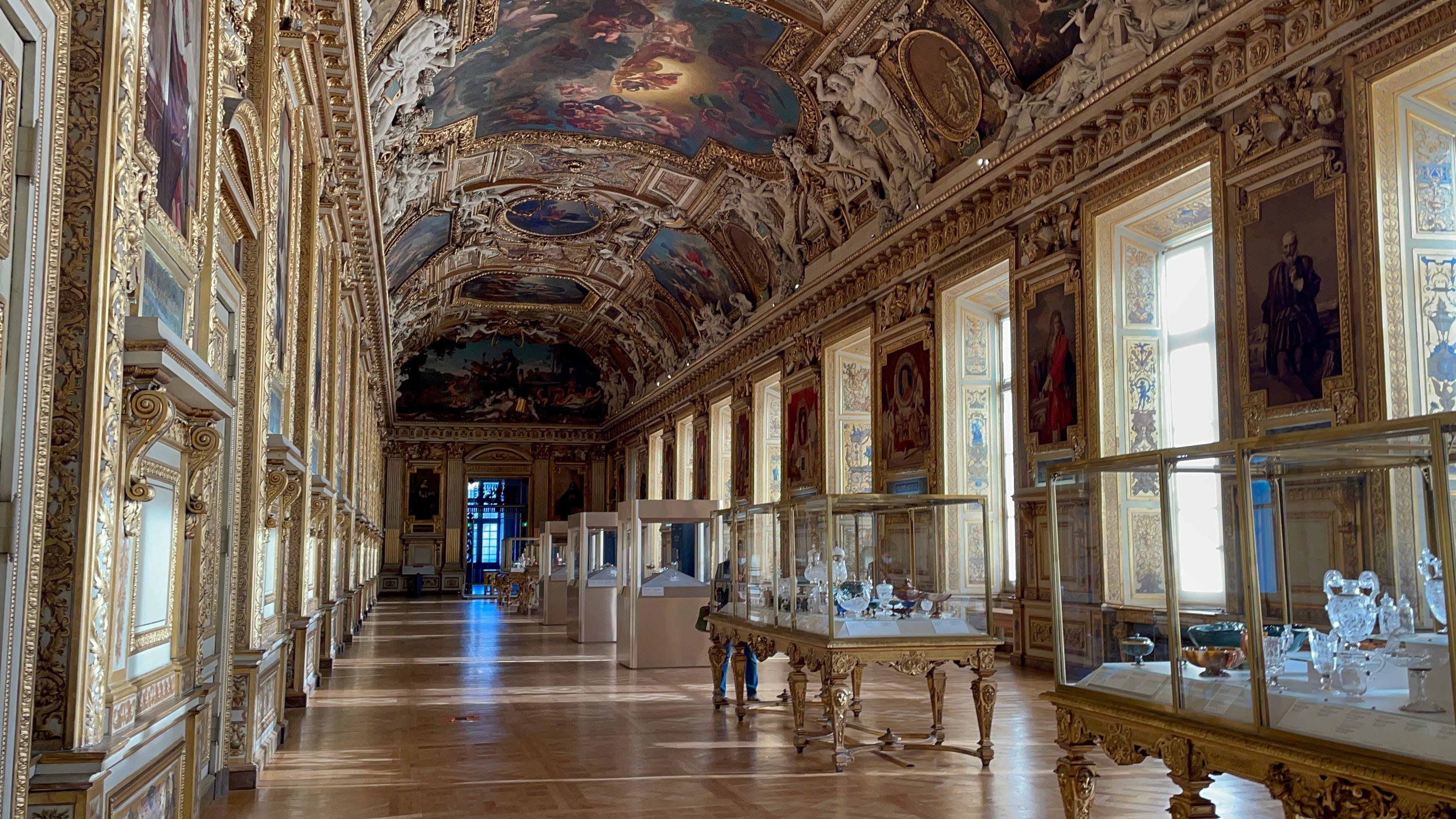 Early Access Louvre Tour with Mona Lisa Priority Viewing