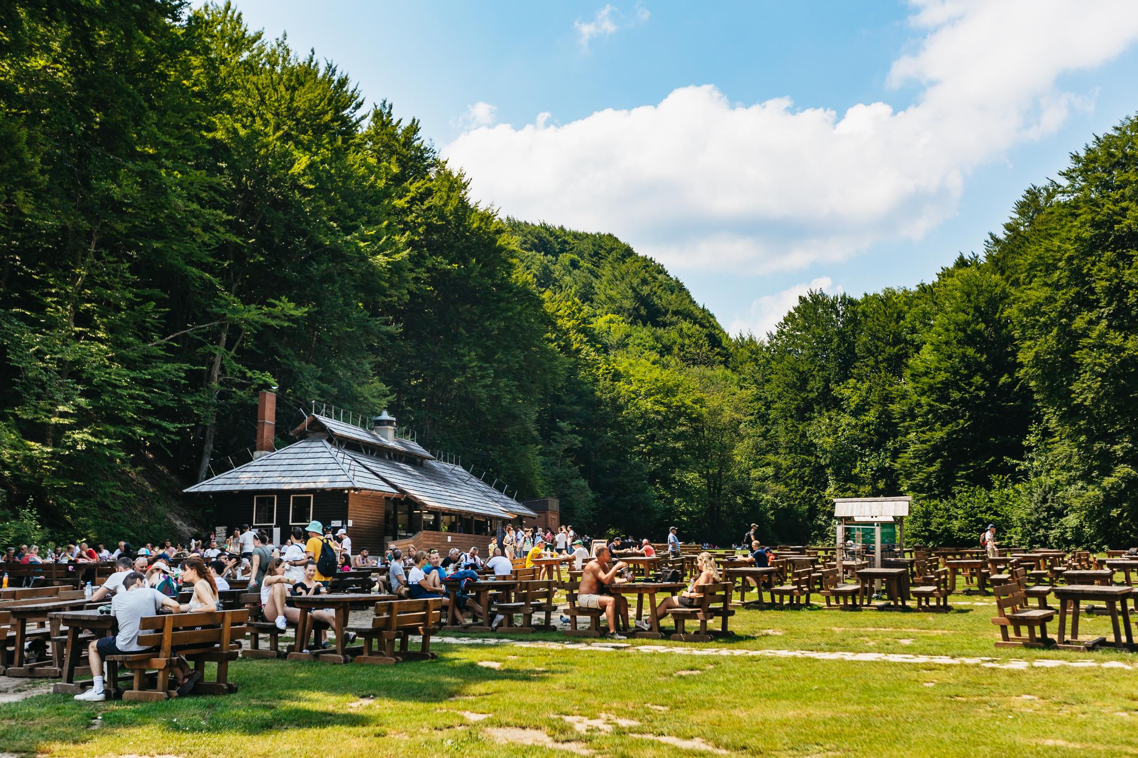 Split to Plitvice Lakes Day Trip with Boat & Train