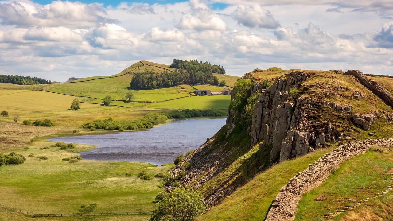 Hadrian's Wall & Corbridge Private Full-Day Tour