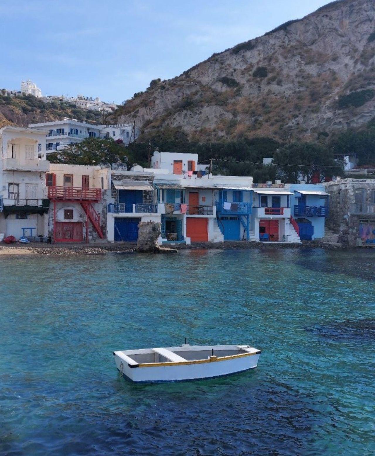 Kleftiko boat tour Milos sea caves arches sailing — image 8