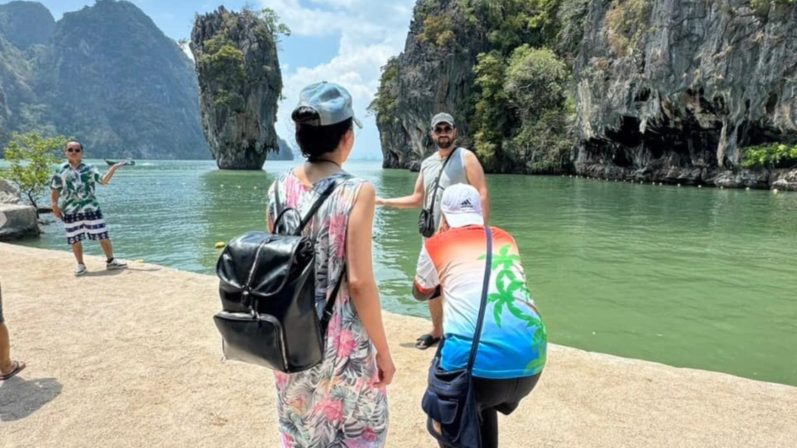 Phang Nga Bay Sea Canoe & James Bond Island Full-Day Tour