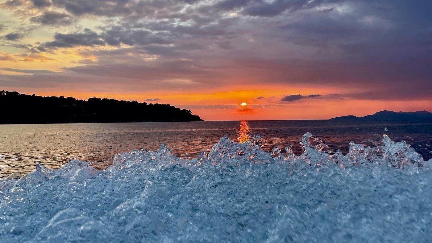 Dubrovnik: Elaphiti Islands Speedboat Tour with Blue Cave & Sunj Beach