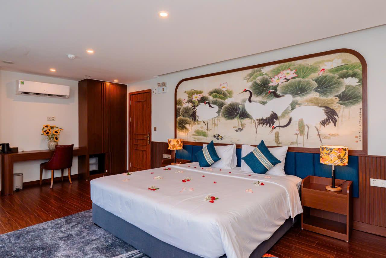 Ha Long & Lan Ha Bay 2-Day Sea Coral Luxury Cruise