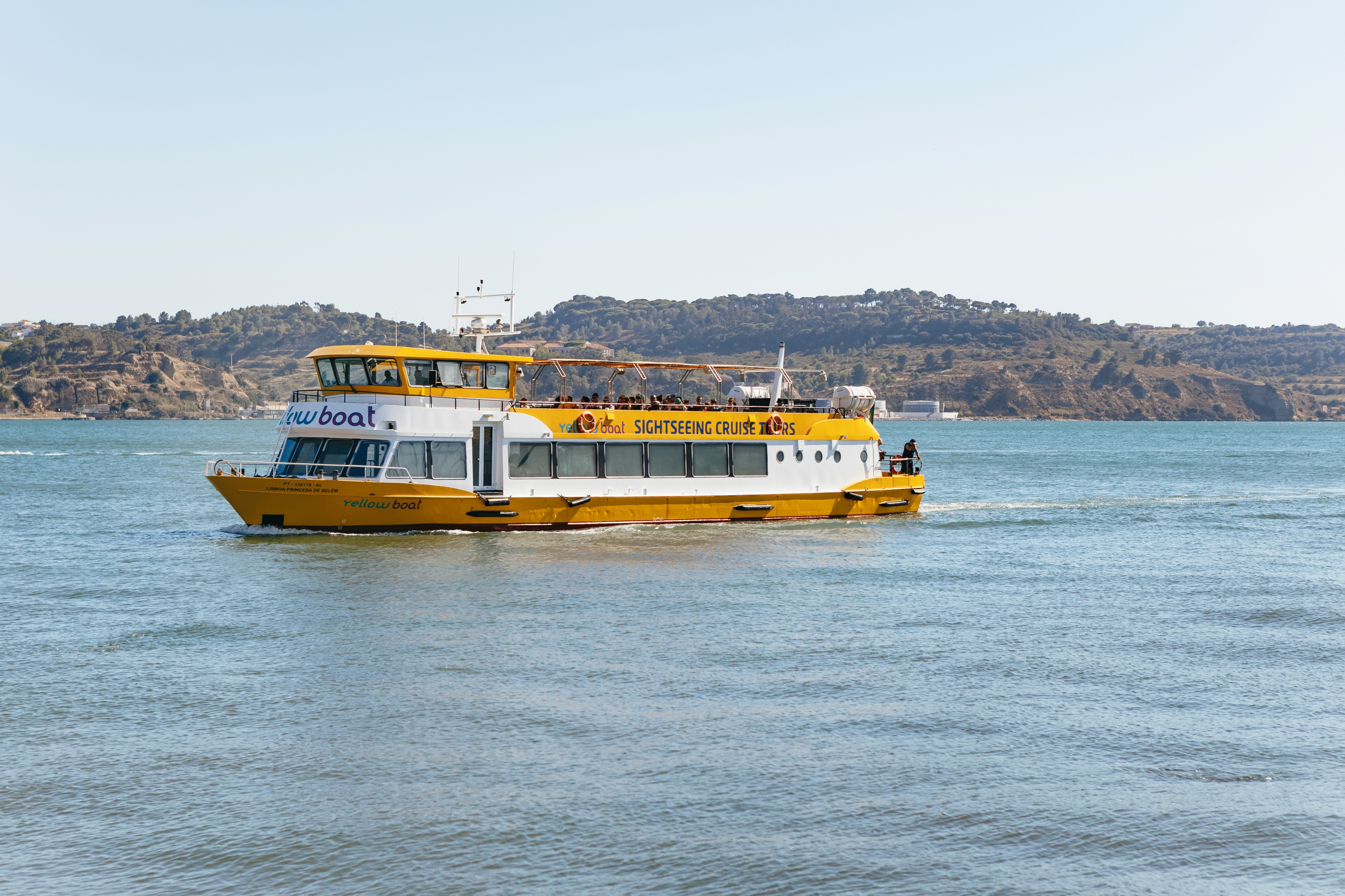 Lisbon 72/96-Hour Hop-On Hop-Off Bus, Tram & Boat Pass