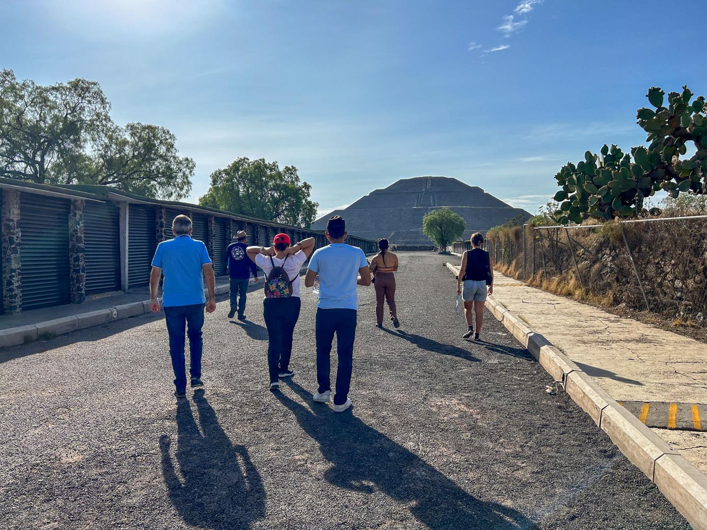 Teotihuacan, Tlatelolco & Guadalupe Shrine Full-Day Tour