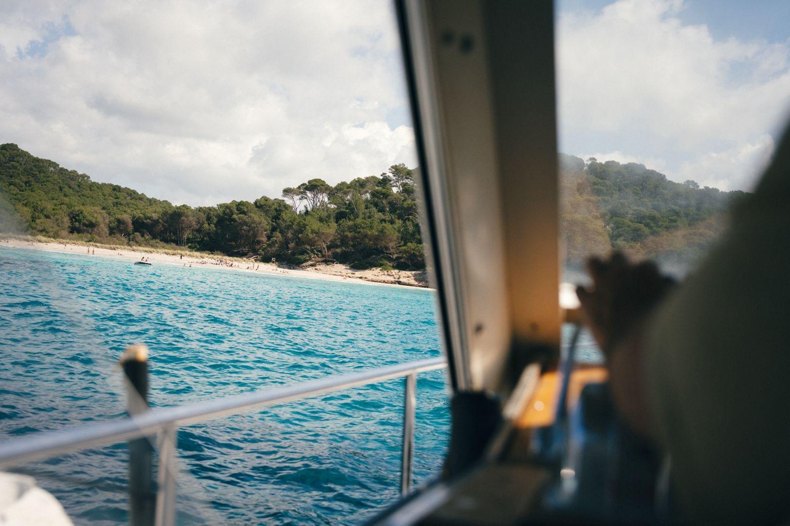 Menorca boat tour — turquoise calas and coastline from the water — image 14