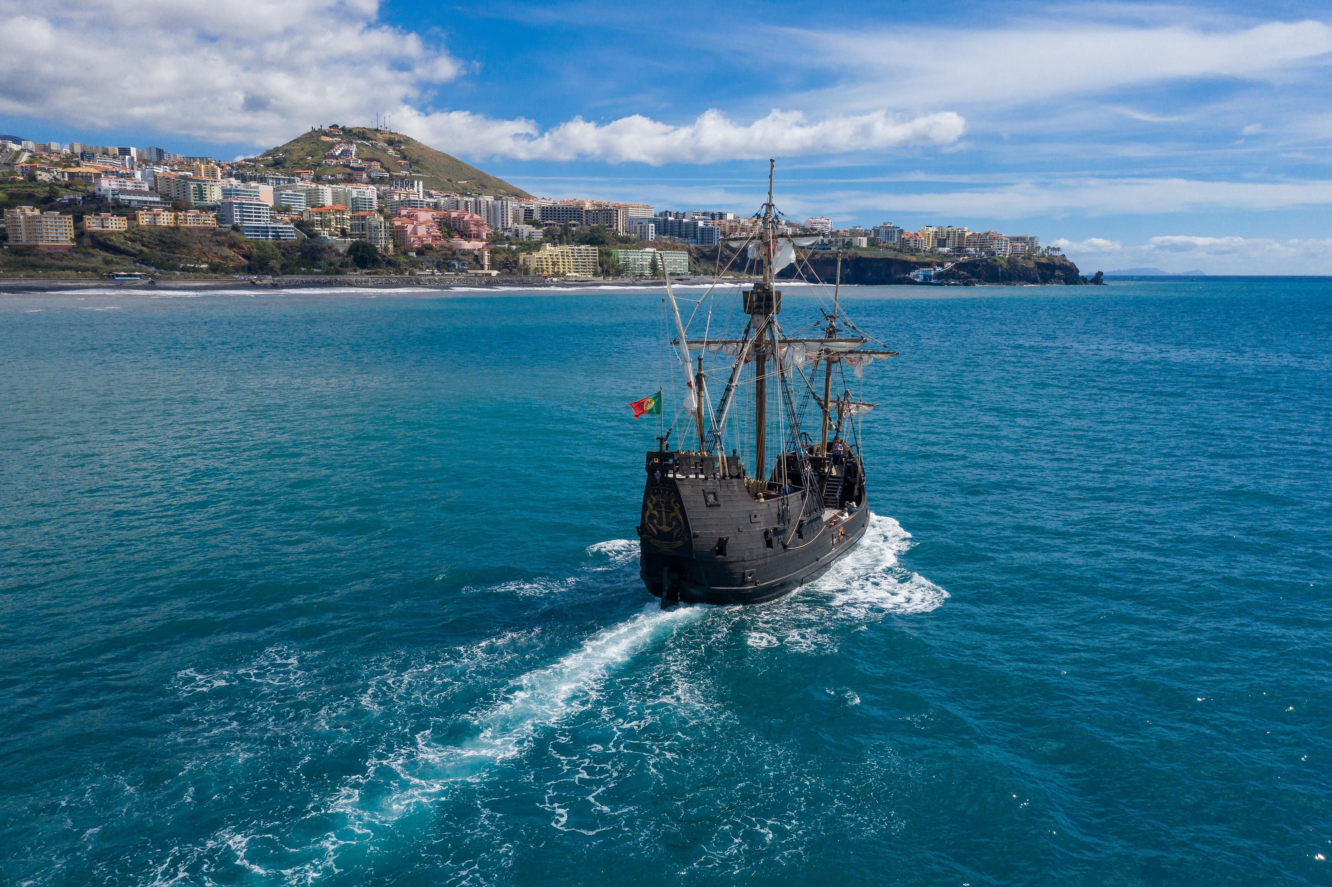 Santa Maria Pirate Ship Cruise with Wine & Honey Cake