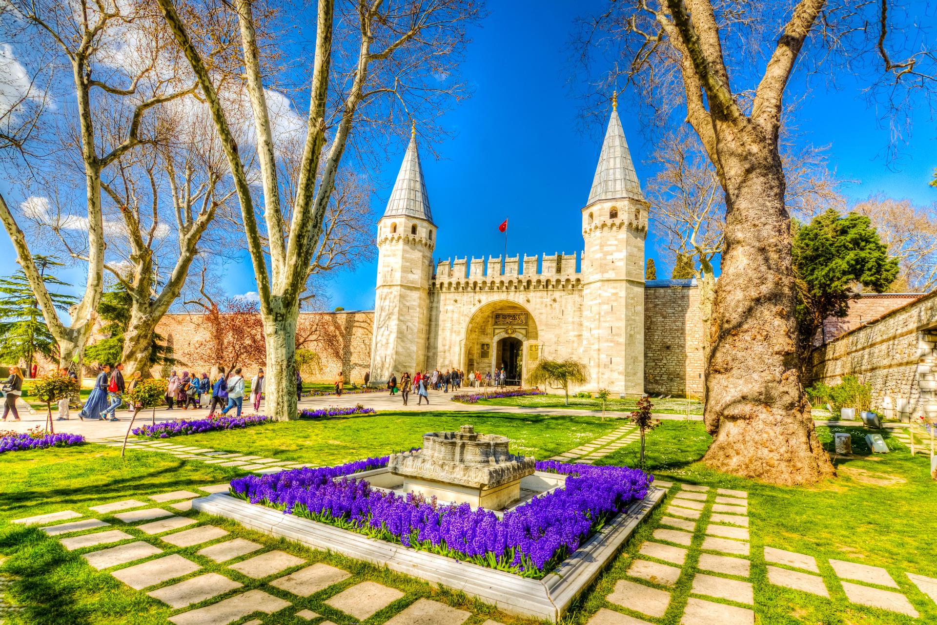 Private Ottoman Heritage Tour: Topkapi, Blue Mosque & Grand Bazaar