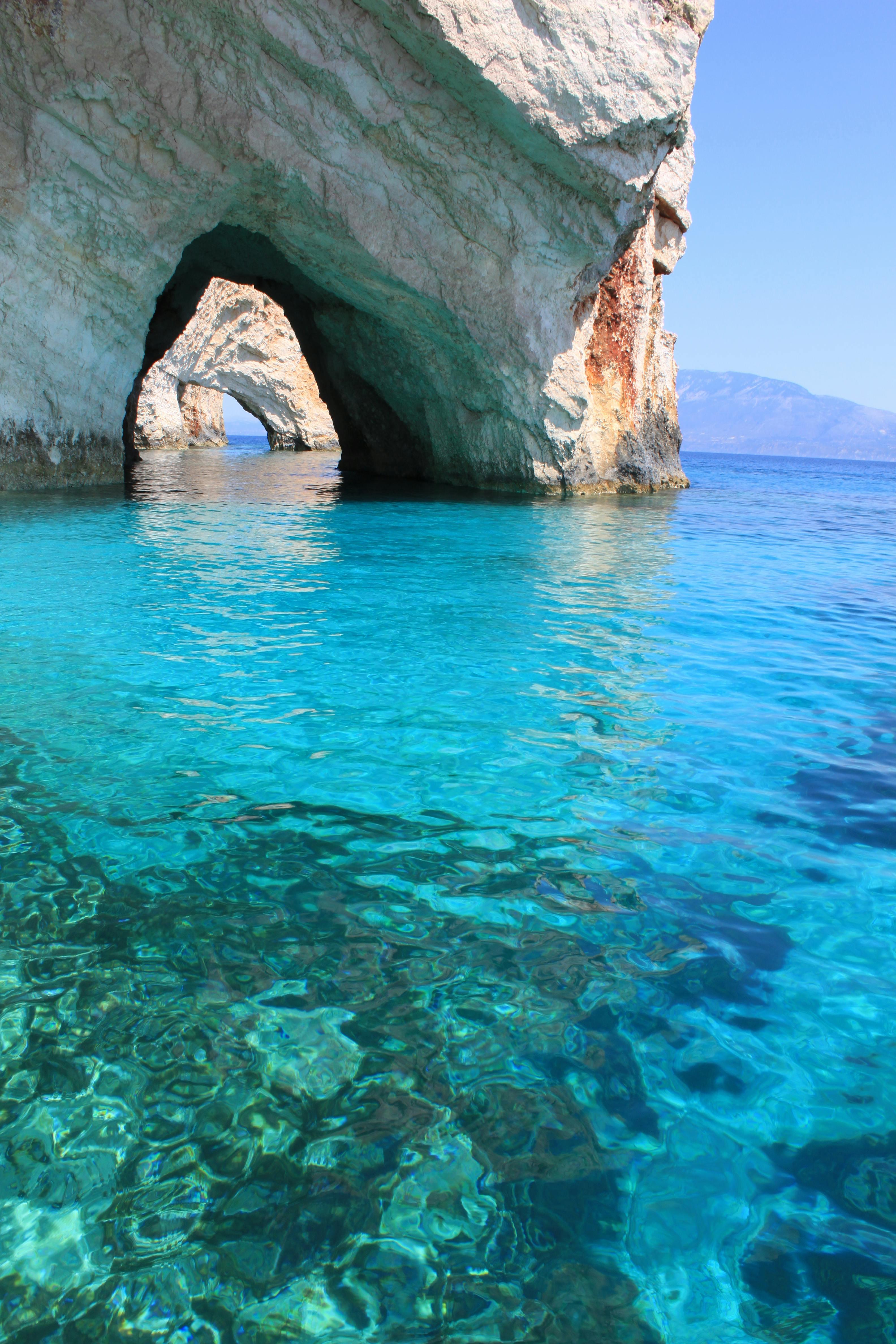 Zakynthos: Shipwreck, Blue Caves & Xigia Half-Day Tour