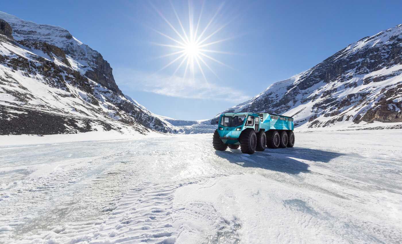 Columbia Icefield: Ice Odyssey Guided Glacier Tour