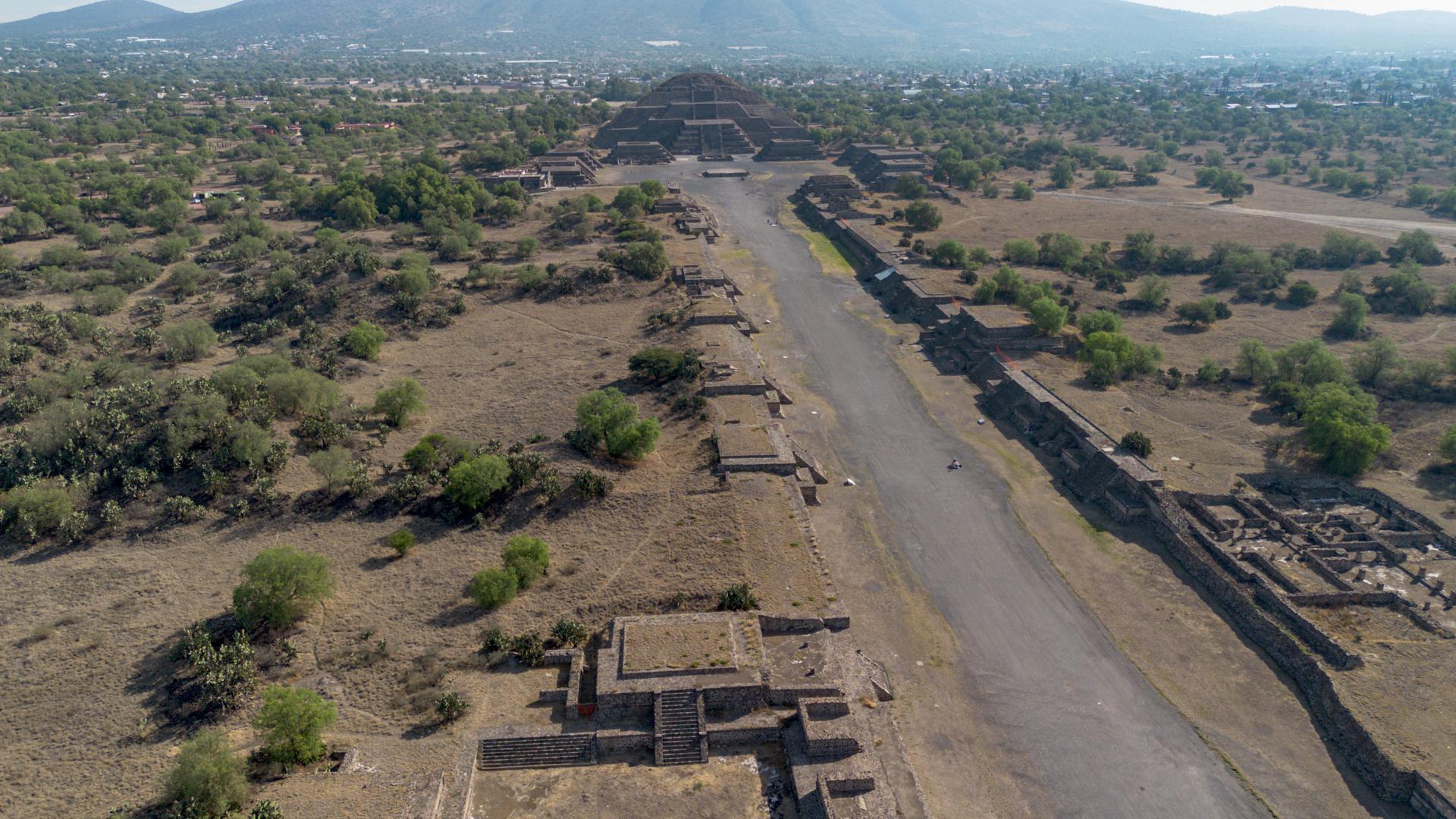 Teotihuacan, Tlatelolco & Guadalupe Shrine Full-Day Tour