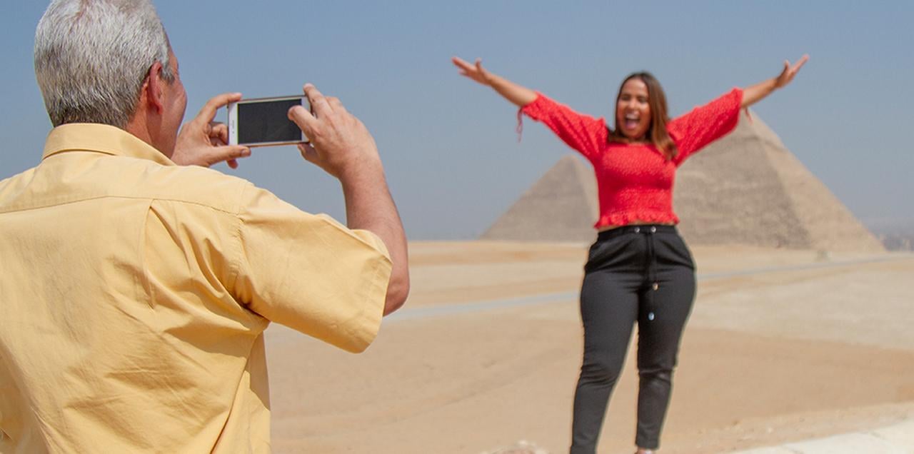 Cairo Day Trip from Sharm El Sheikh: Pyramids, Sphinx & Egyptian Museum