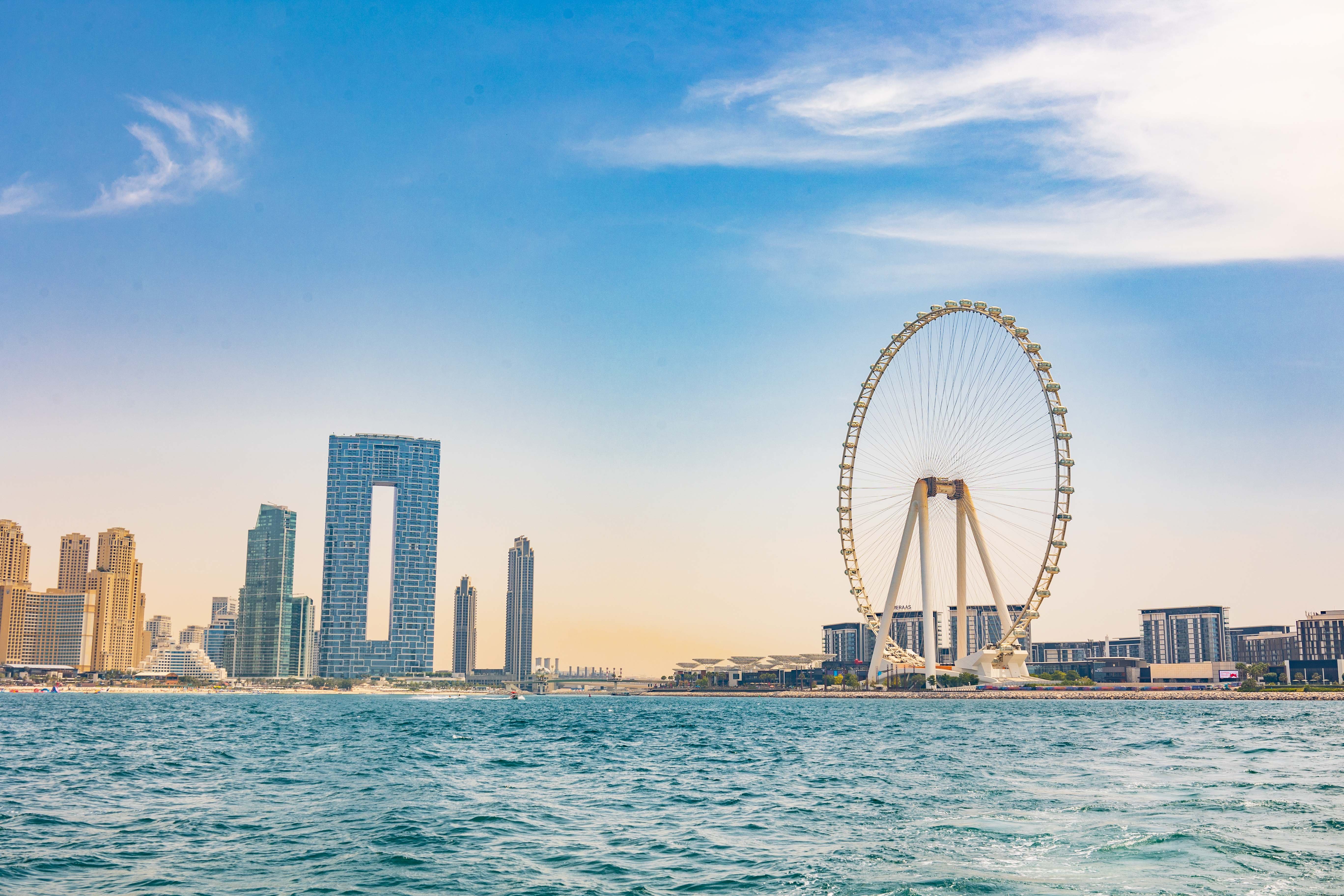 Dubai Luxury Yacht Cruise with Optional Live BBQ & Drinks