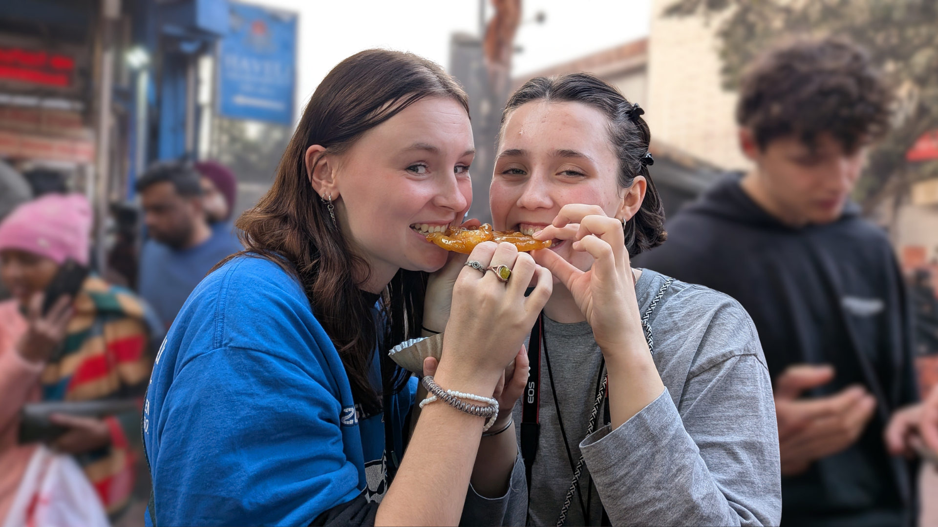 Old Delhi Street Food Tour with Rickshaw Ride
