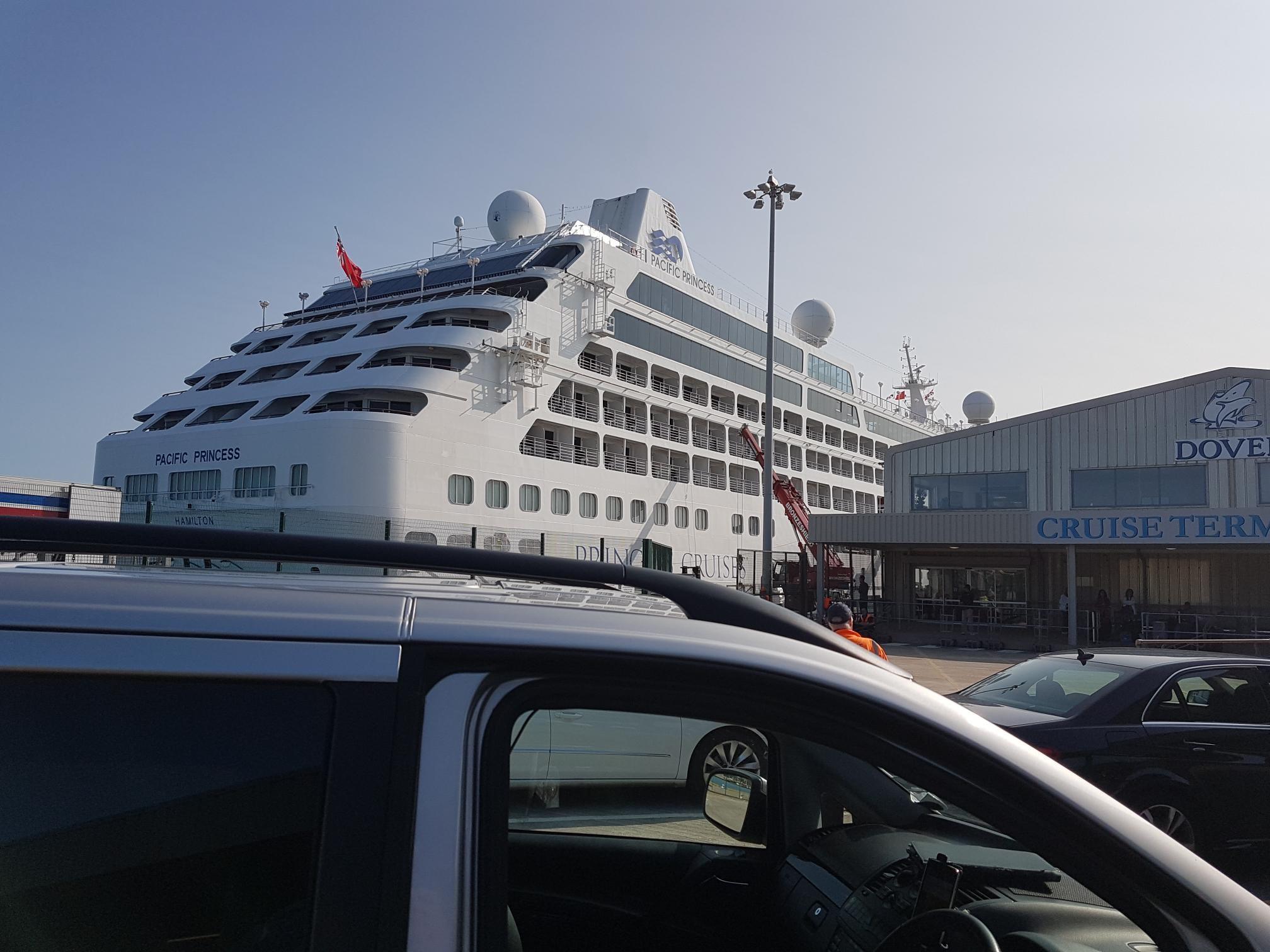 Dover to London Private Tour: Leeds & Dover Castles