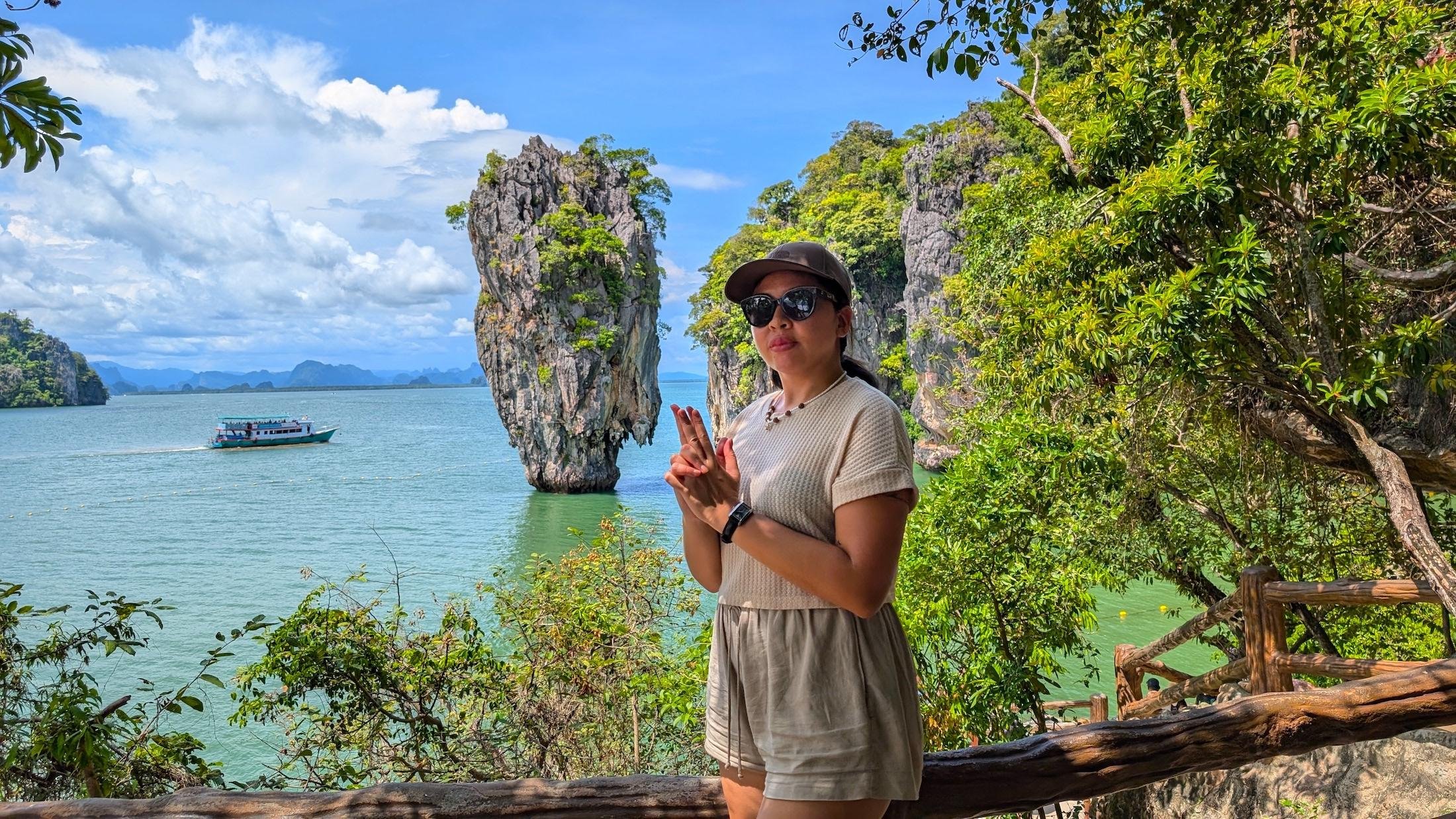 Phuket Private Full-Day Tour: James Bond Island, Ko Panyi & Samet Nangshe