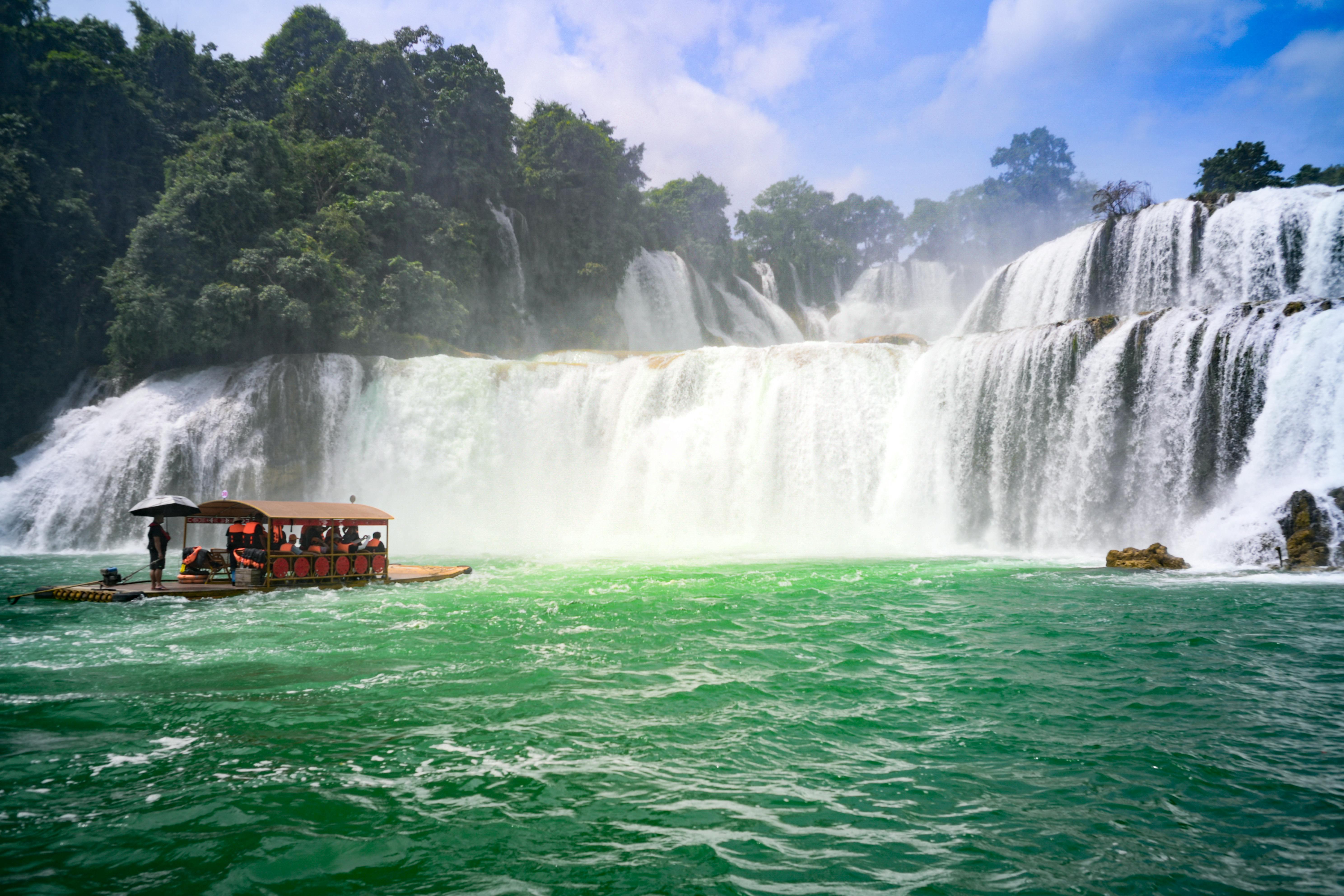 Five-Day Ha Giang Loop & Ban Gioc Waterfall Motorbike Adventure